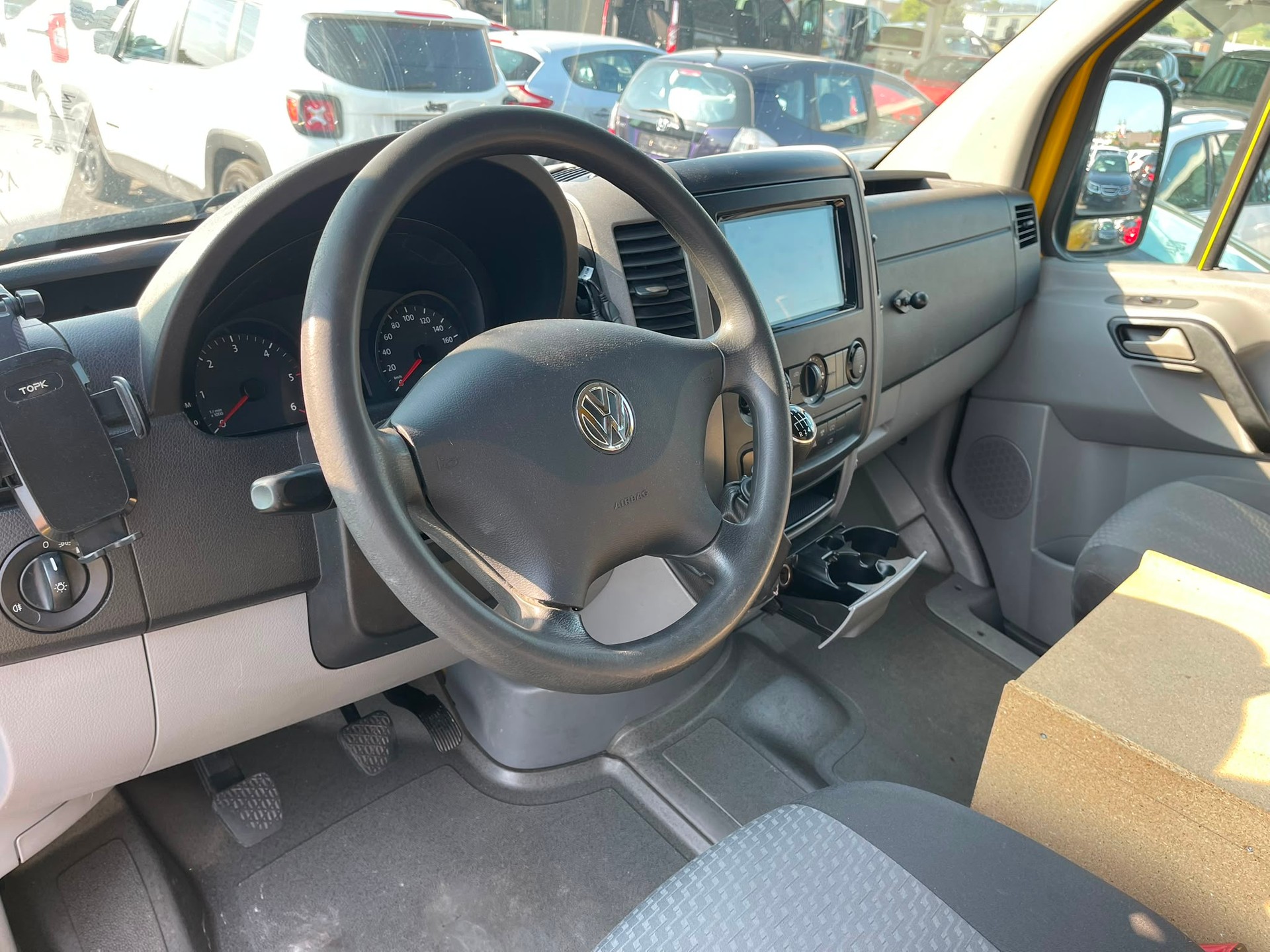 VW Crafter 35 2.0 TDI CR-image-7
