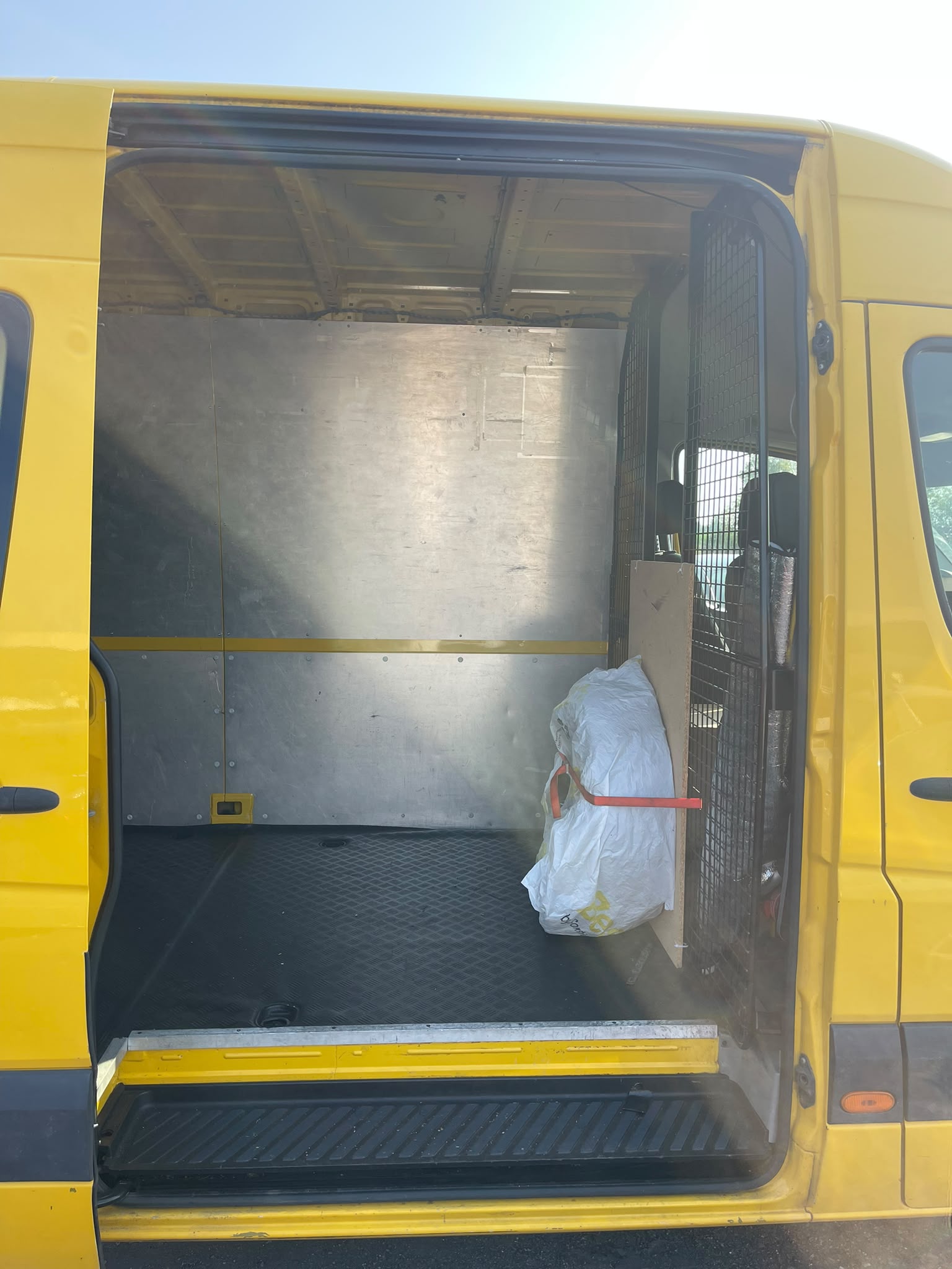 VW Crafter 35 2.0 TDI CR-image-14