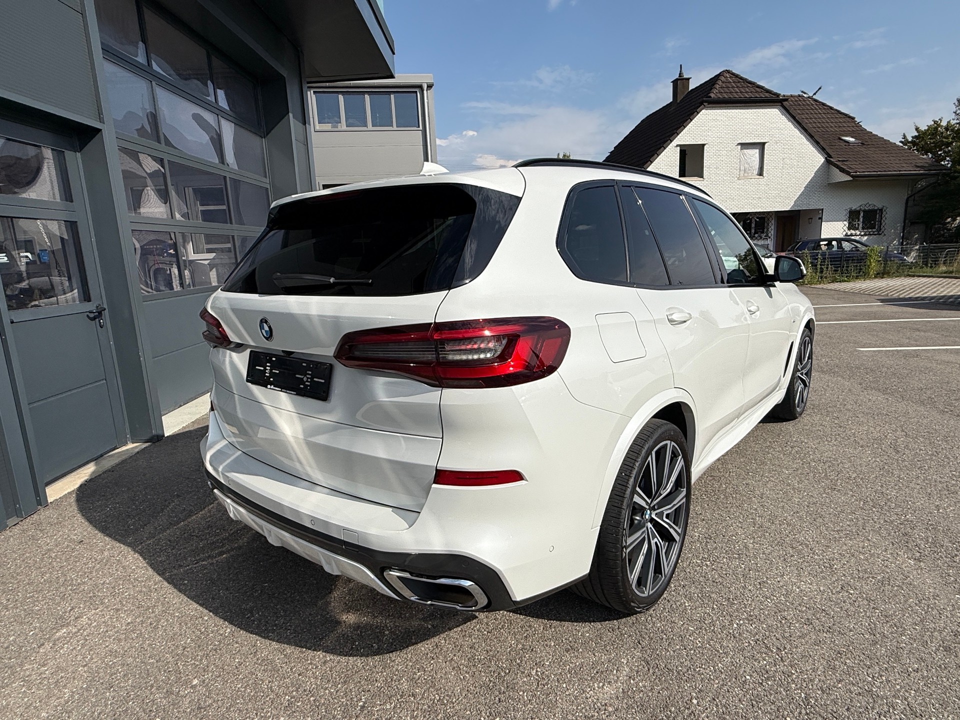 BMW X5 xDrive 48V 30d M Sport Steptronic-image-3
