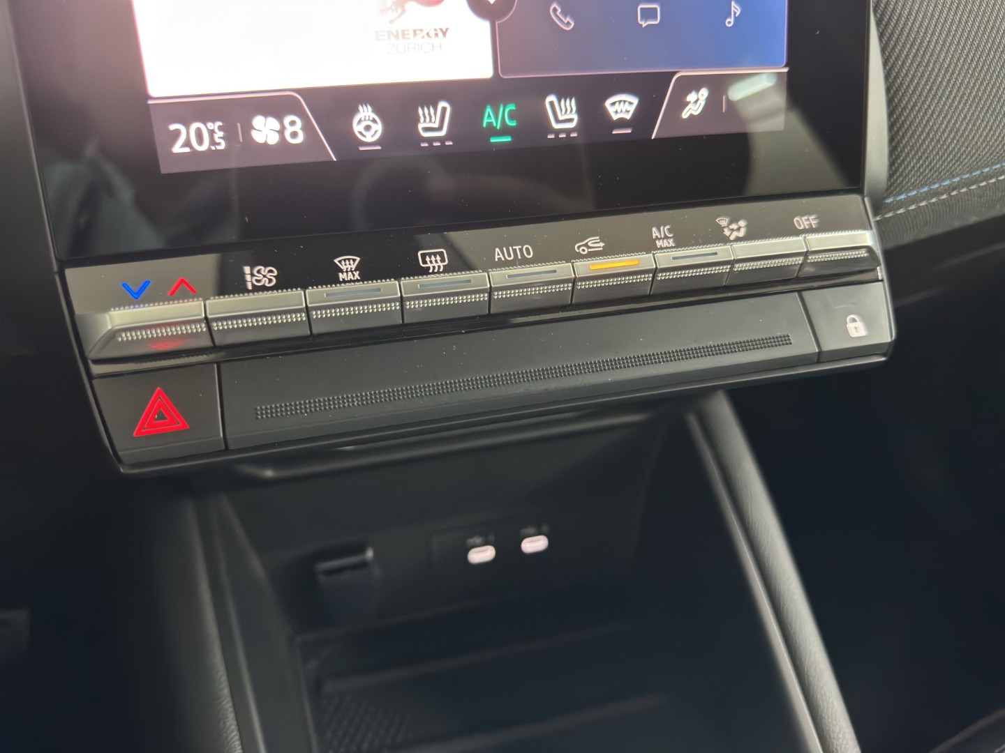 RENAULT Captur 1.3 TCe Esprit Alpine EDC-image-15