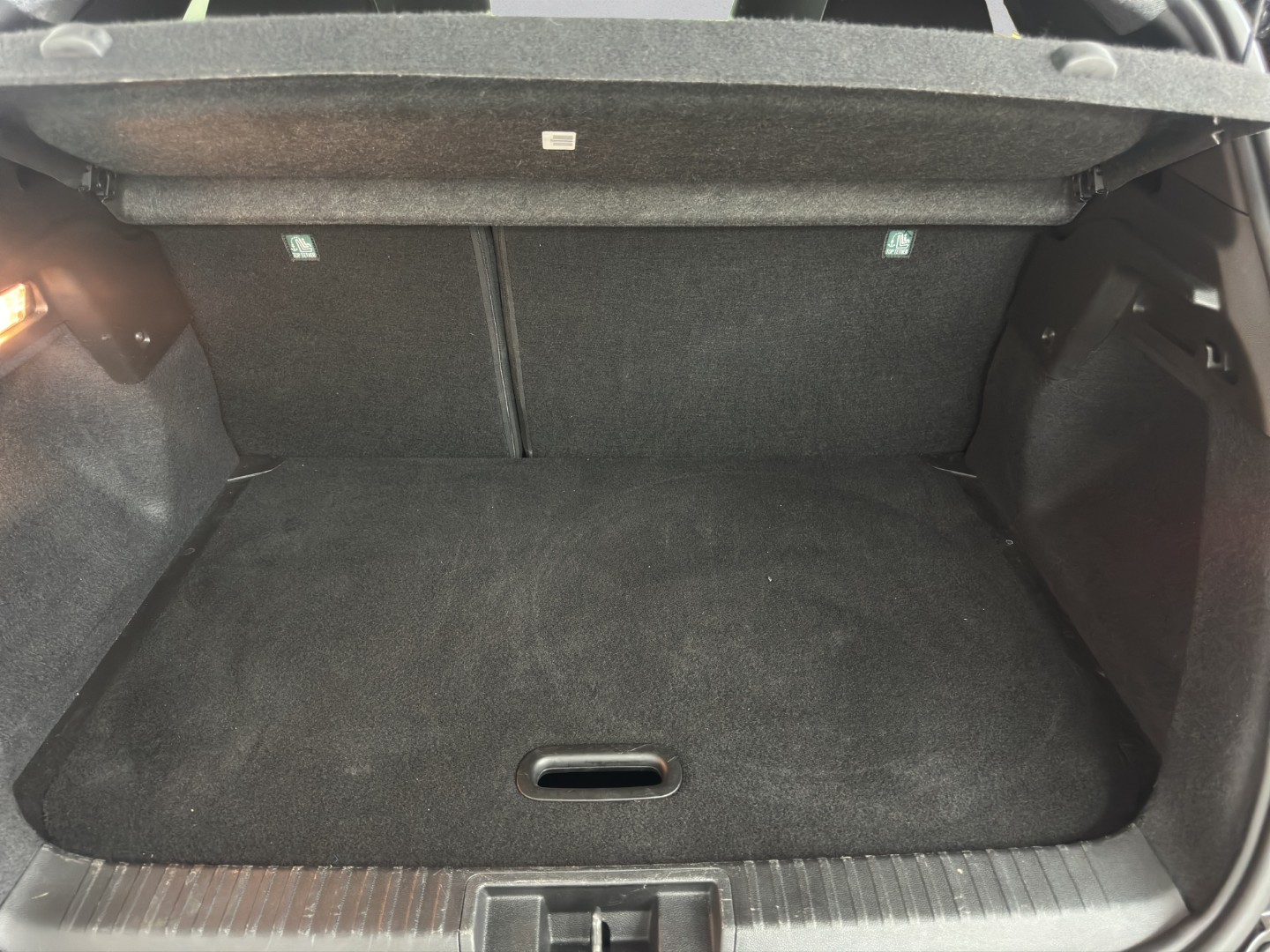 RENAULT Captur 1.3 TCe Esprit Alpine EDC-image-25