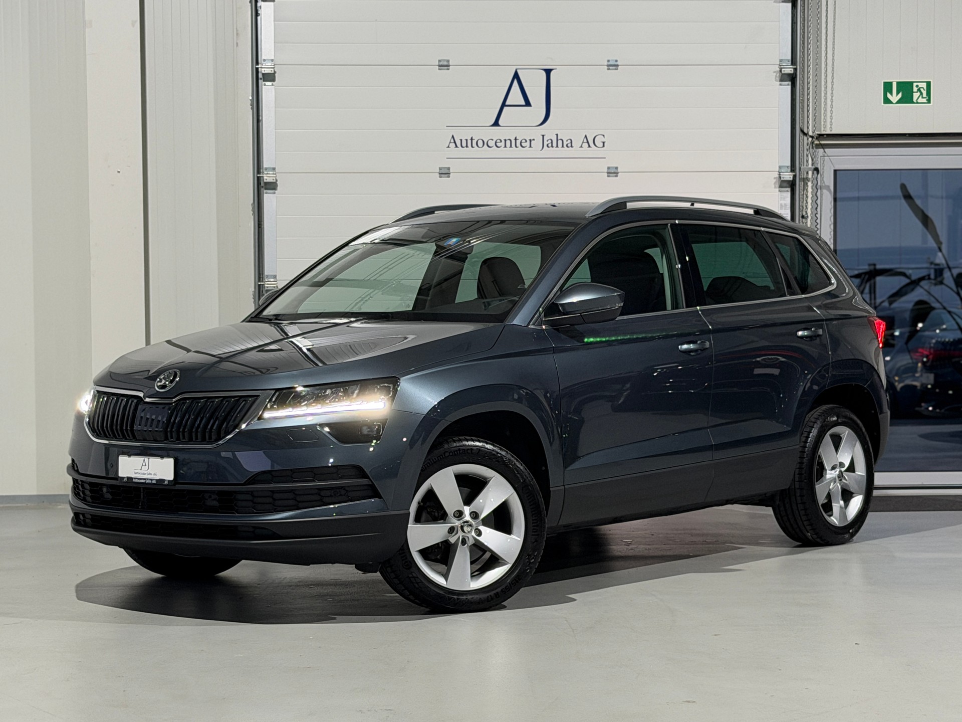 SKODA Karoq 1.5 TSI Style DSG AHK 1.5T-image-0