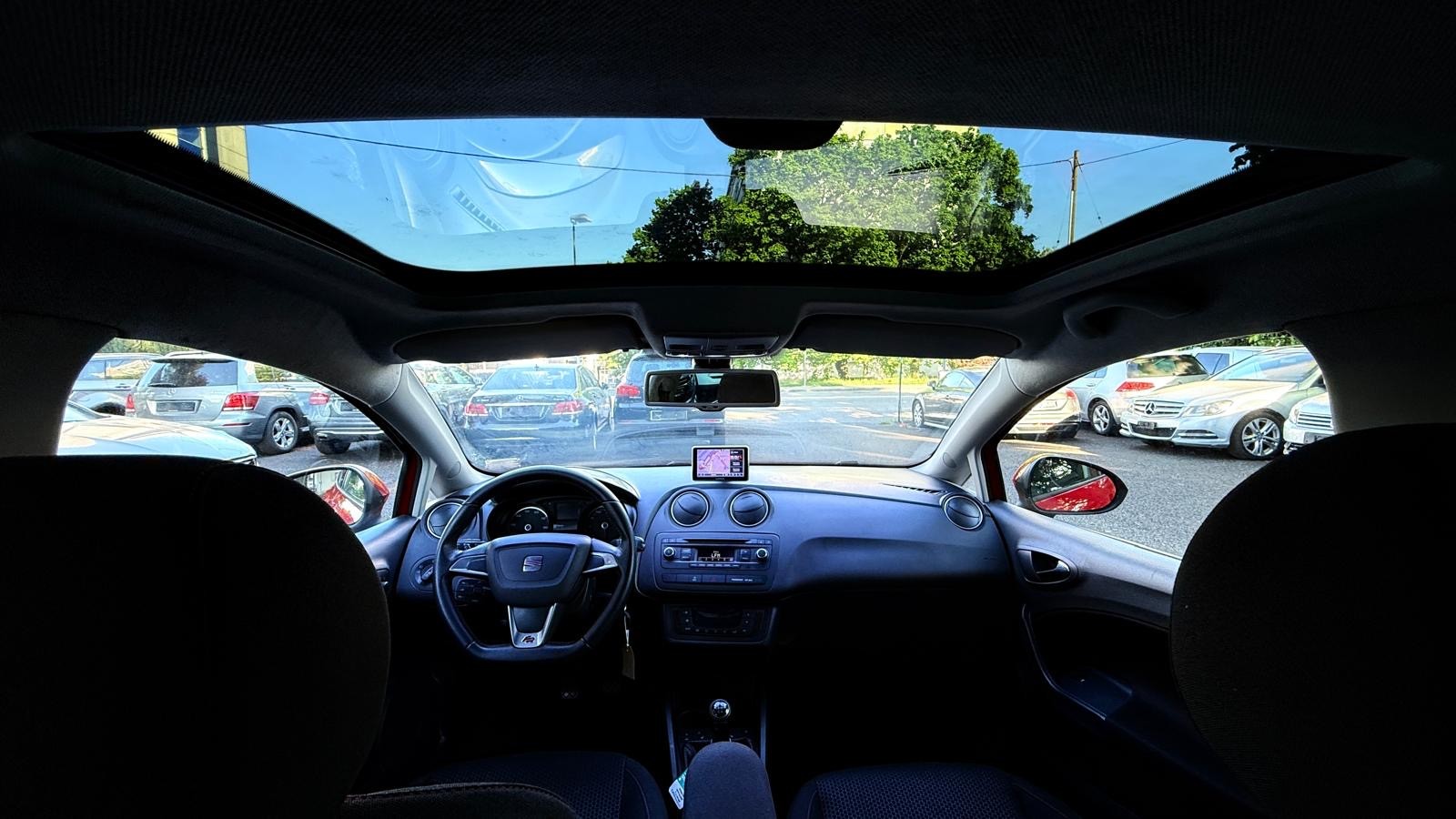 SEAT Ibiza SC 1.2 TSI FR Stopp-Start-image-10