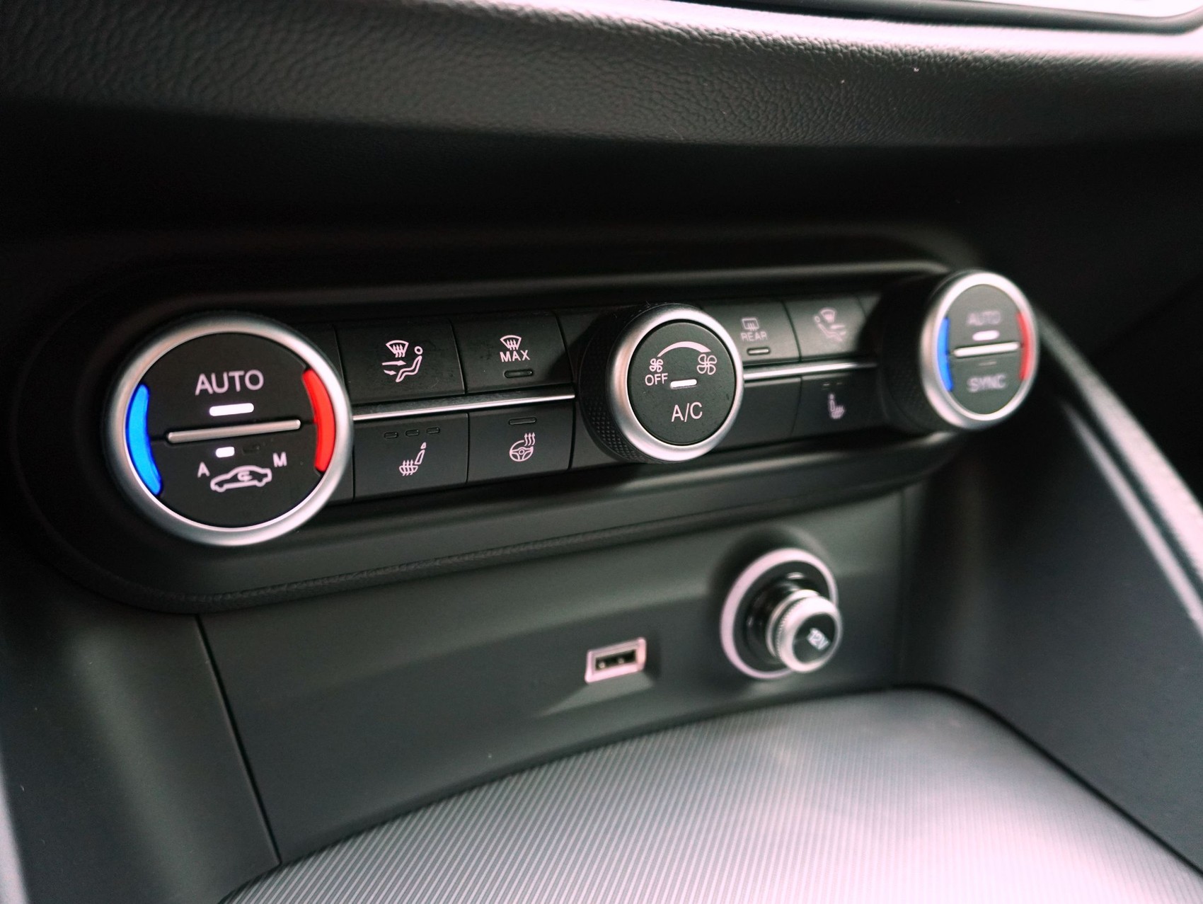 ALFA ROMEO Stelvio 2.0 Q4 Sport-image-13