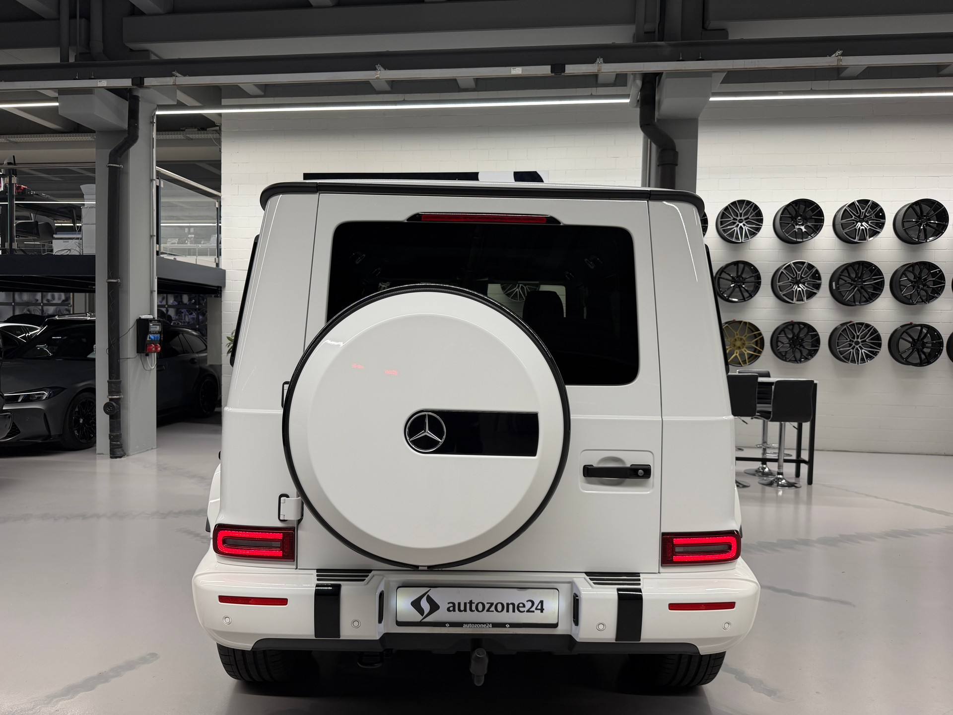 MERCEDES-BENZ G 400 d AMG Line *CH-Auto*Gratis Service*Exclusive Interieur*Top Ausstattung*Standheizung*Burmester*-image-8