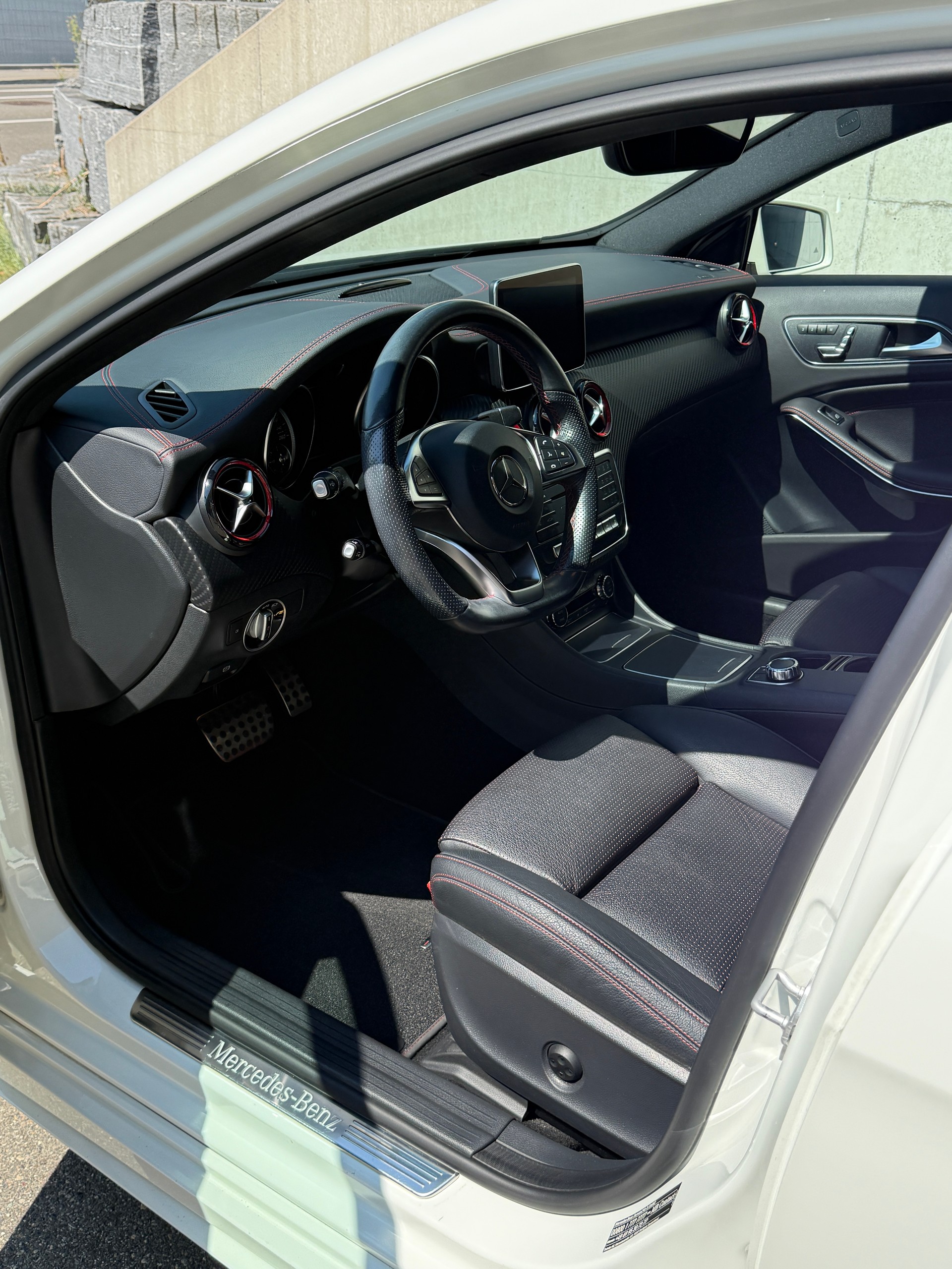 MERCEDES-BENZ A 250 Sport 4m-image-5