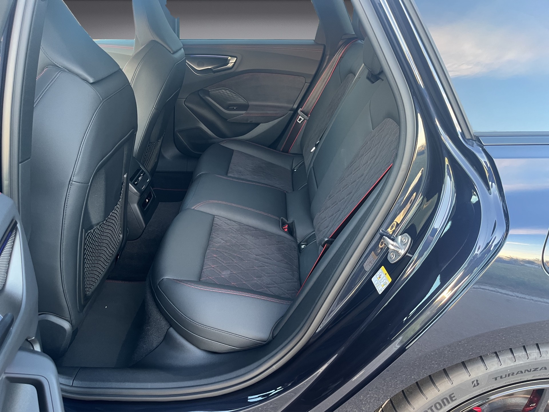 AUDI A5 Avant e-hybrid qu. 270 kW S tronic *AHK schwenkbar, Head up, B&O, Matrix LED, 5 Jahre Audi Garantie**-image-11