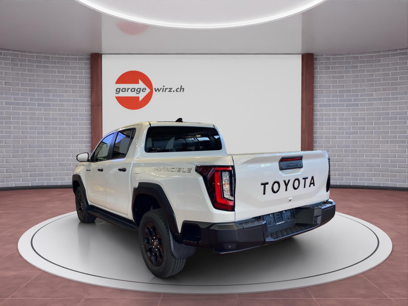 TOYOTA Hilux Double Cab.-Pick-up 2.8 D-4D MHEV 204 Invincible-image-2