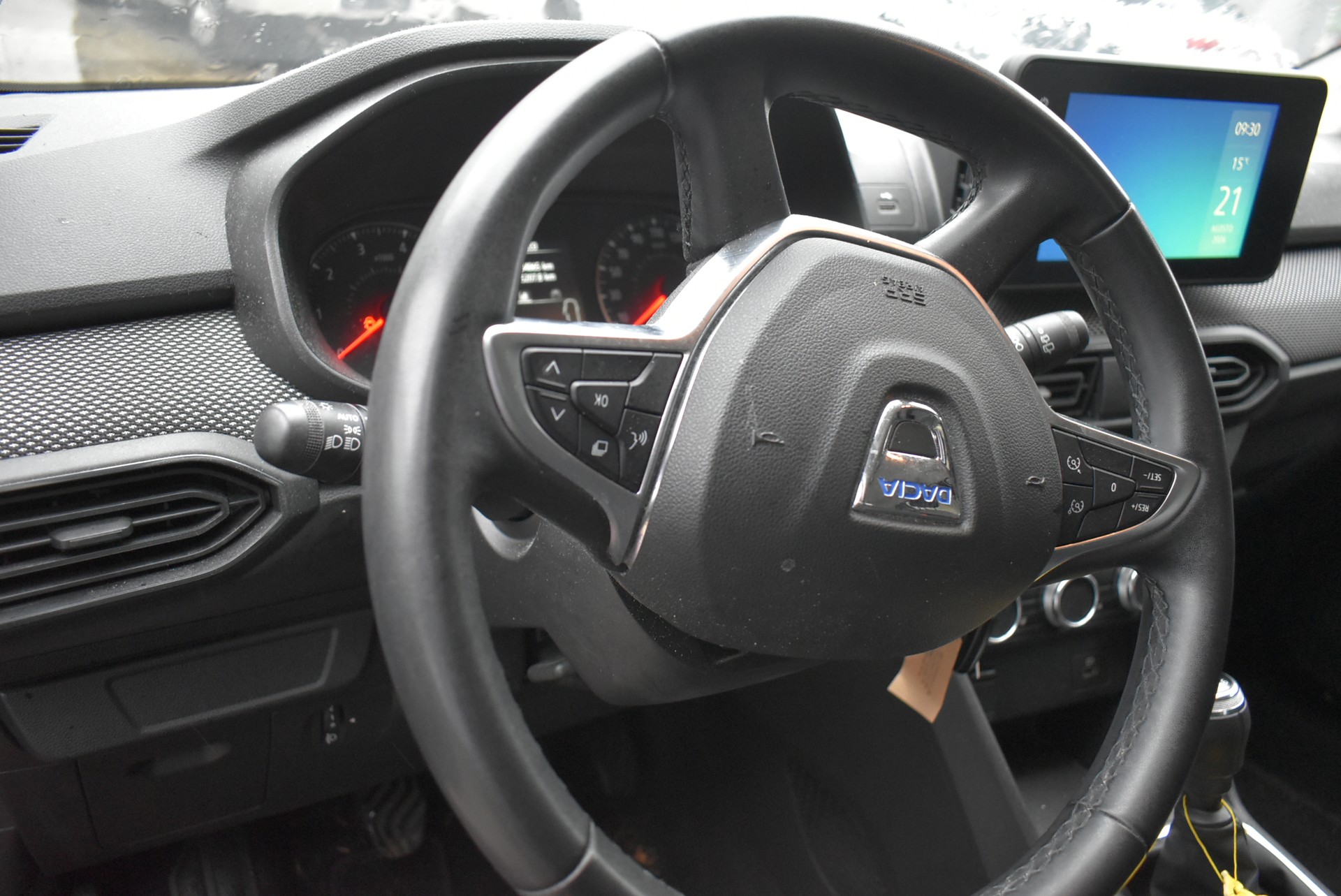 DACIA Sandero TCe 90 Comfort-image-2