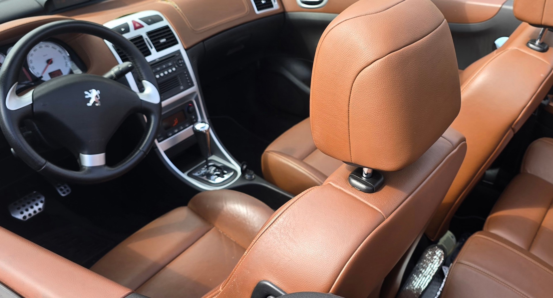PEUGEOT 307 CC 2.0 16V Dynamic-image-9
