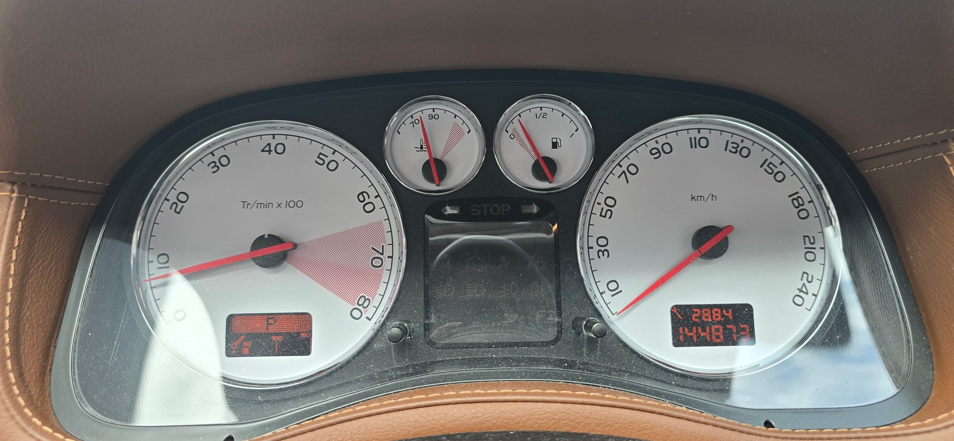 PEUGEOT 307 CC 2.0 16V Dynamic-image-11