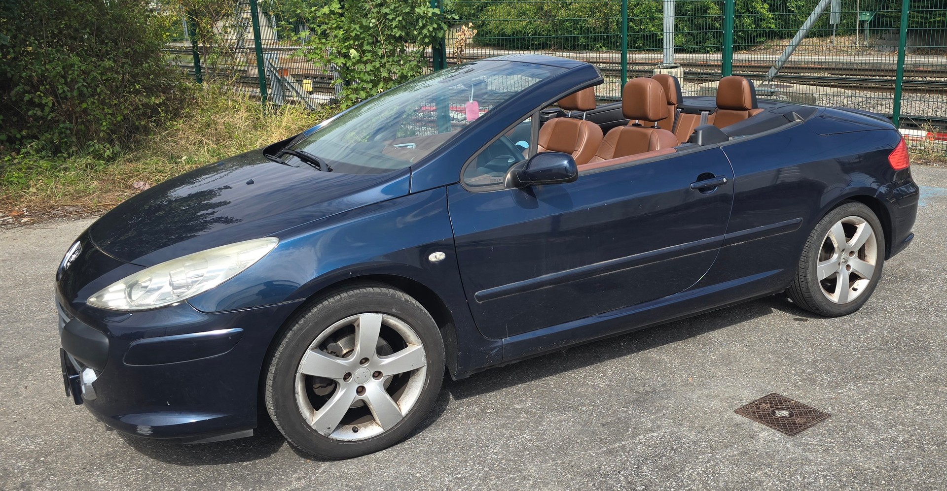 PEUGEOT 307 CC 2.0 16V Dynamic-image-0