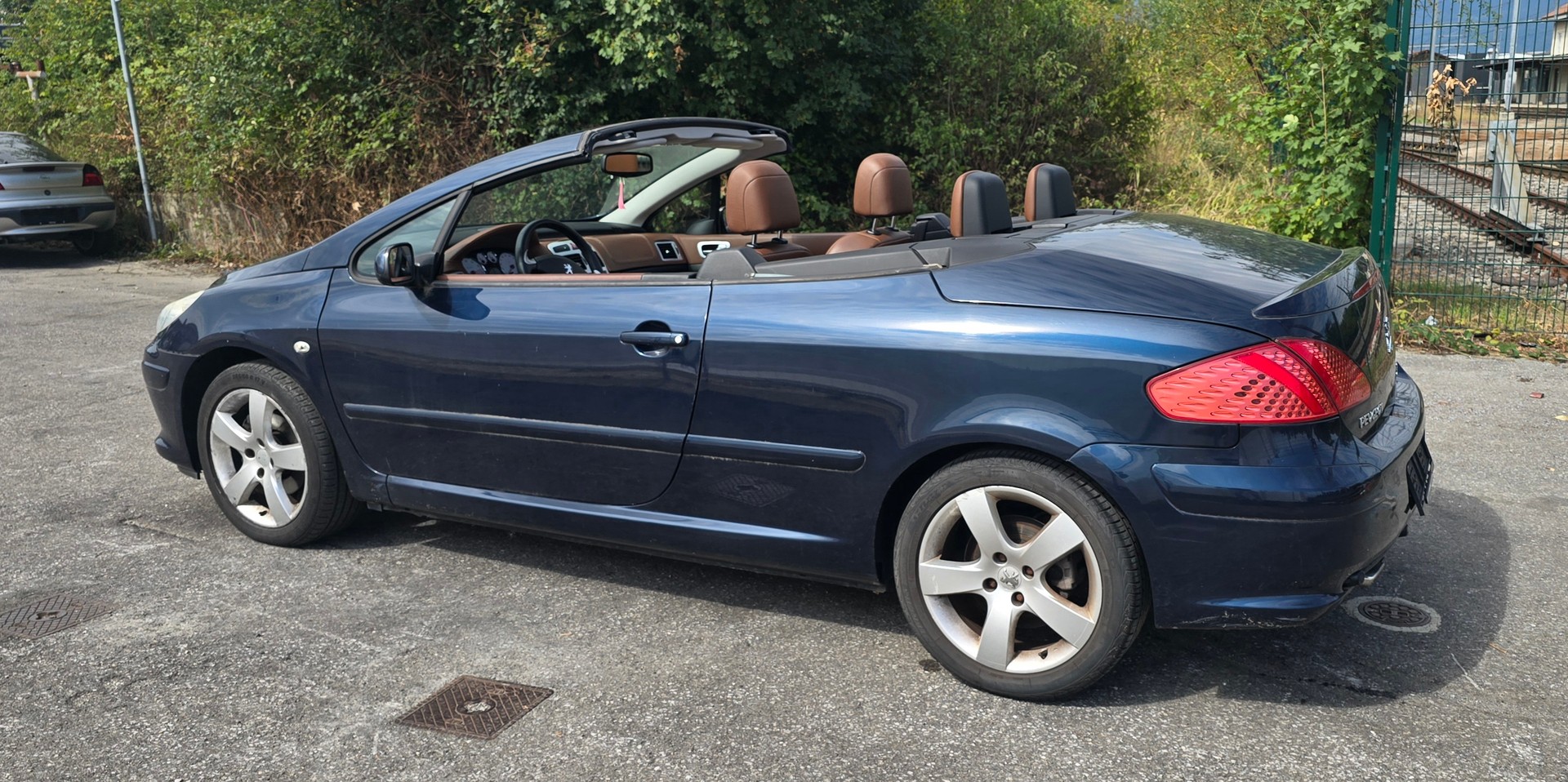 PEUGEOT 307 CC 2.0 16V Dynamic-image-2