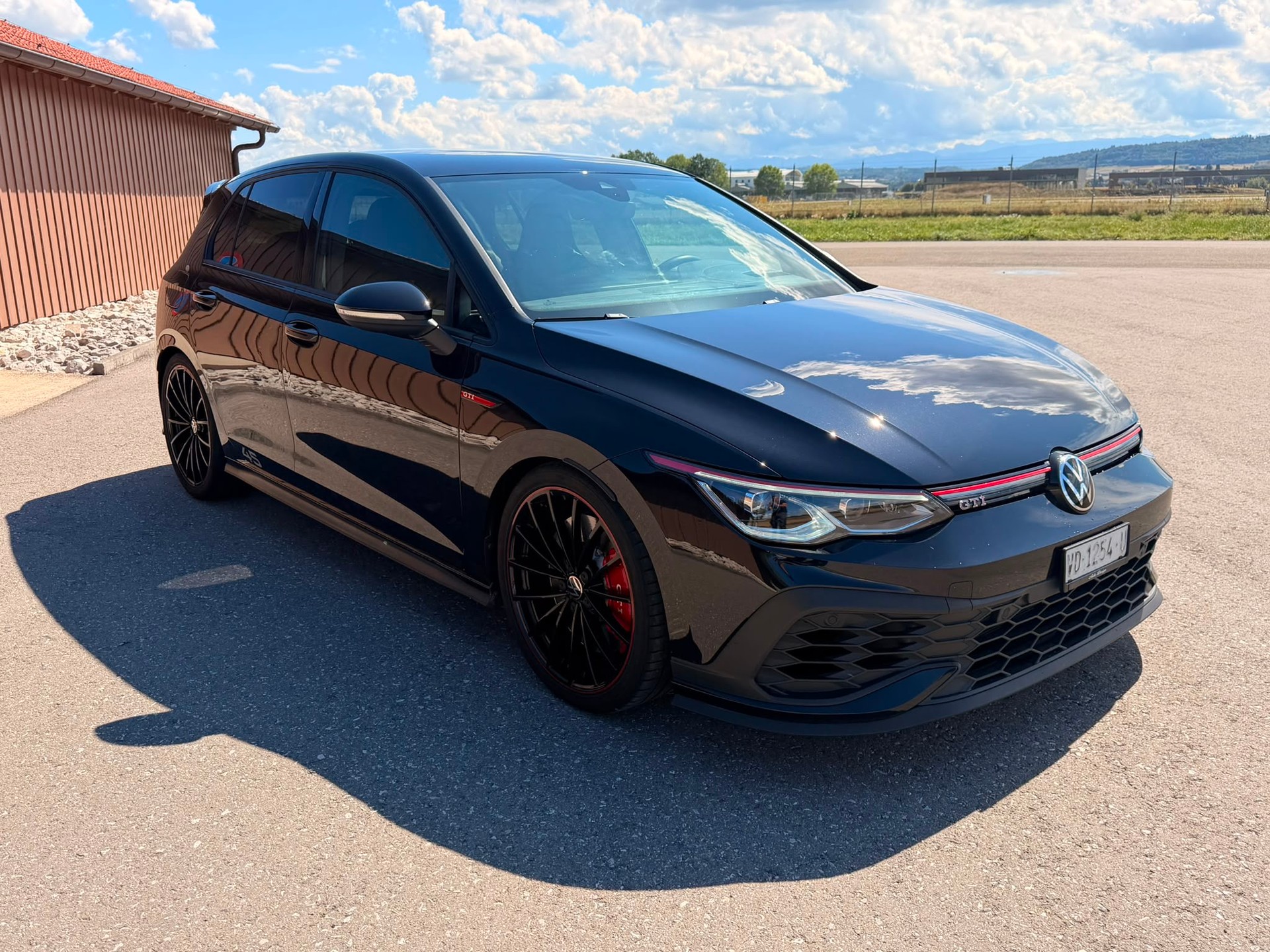 VW Golf 2.0 TSI GTI Clubsport DSG-image-2