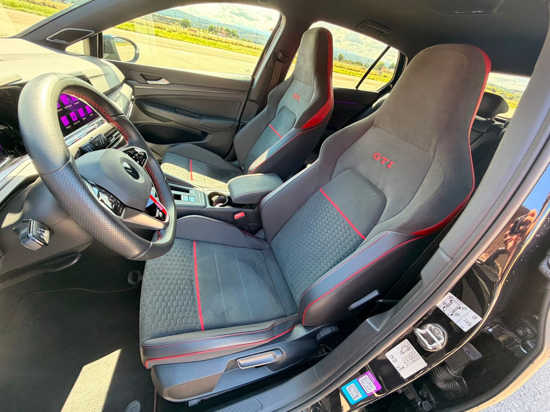 VW Golf 2.0 TSI GTI Clubsport DSG-image-6