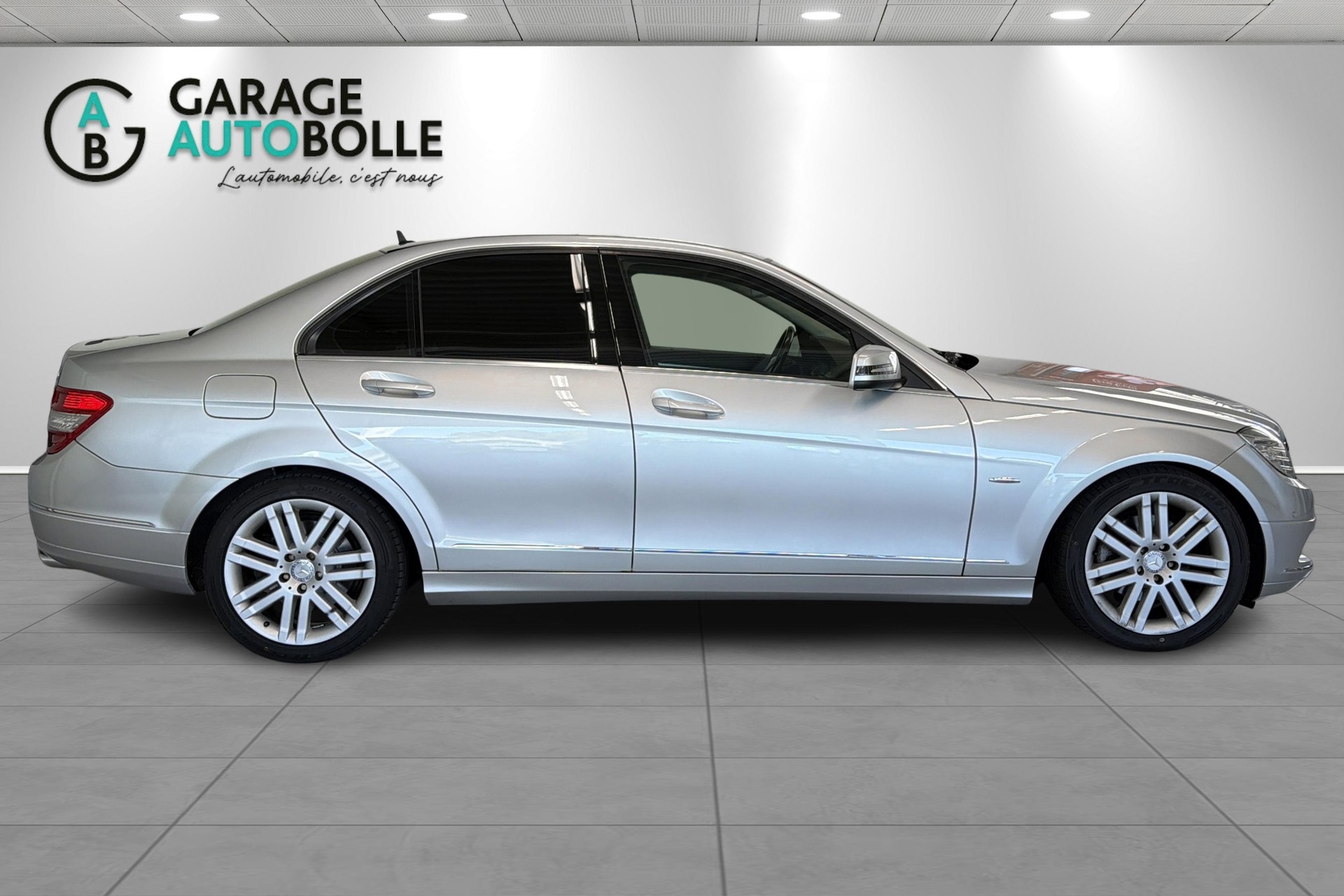 MERCEDES-BENZ C 300 (280) Avantgarde 4Matic 7G-Tronic-image-2