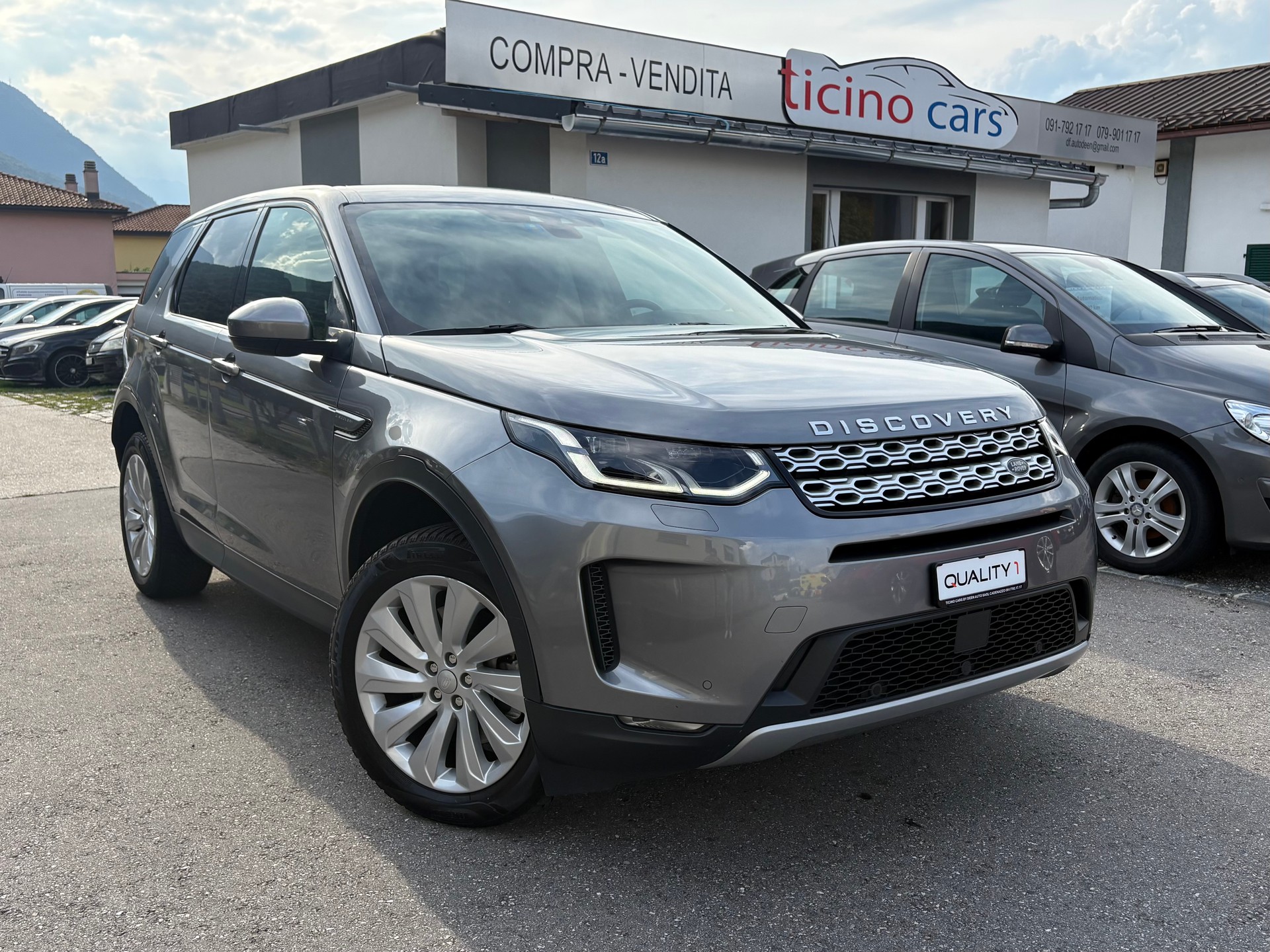 LAND ROVER Discovery Sport D180 2.0D TD4 MHEV HSE AWD AT9-image-0