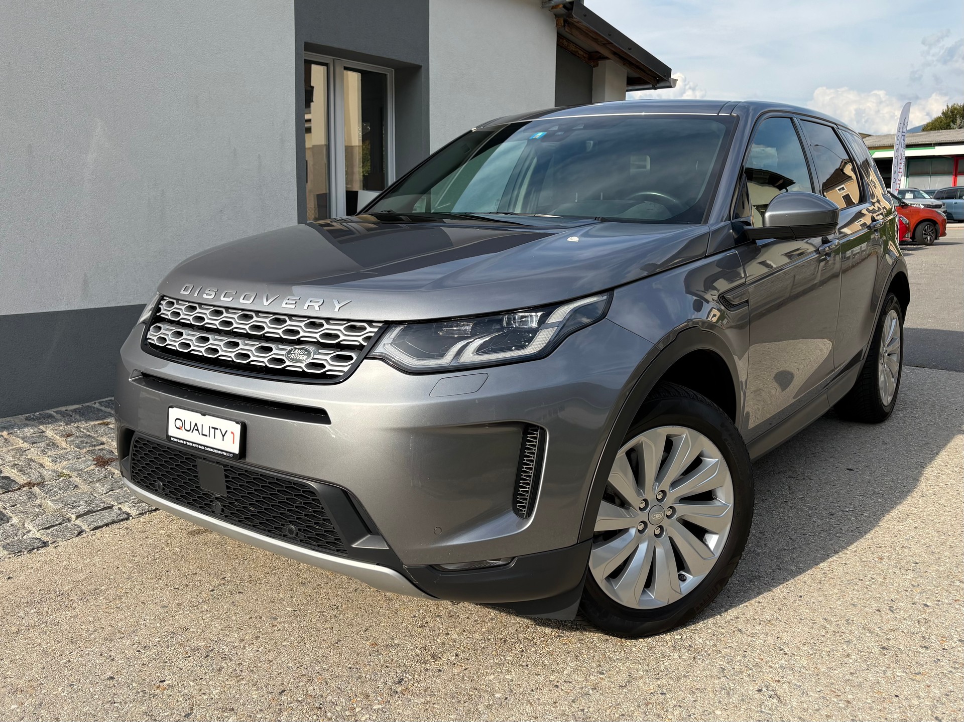 LAND ROVER Discovery Sport D180 2.0D TD4 MHEV HSE AWD AT9-image-1