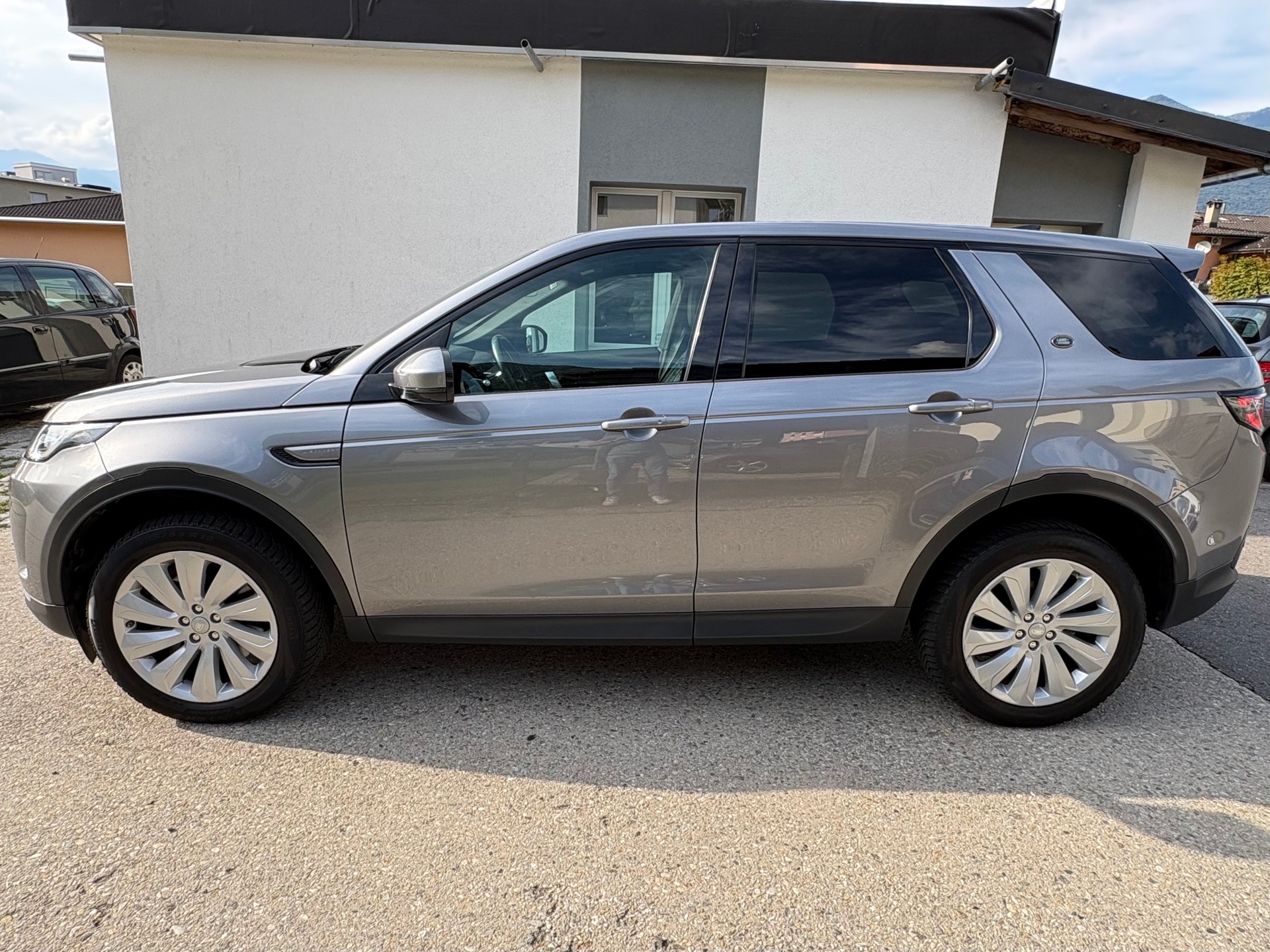 LAND ROVER Discovery Sport D180 2.0D TD4 MHEV HSE AWD AT9-image-5