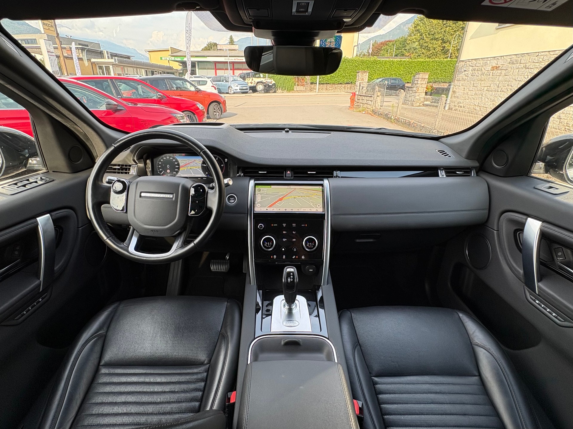LAND ROVER Discovery Sport D180 2.0D TD4 MHEV HSE AWD AT9-image-11