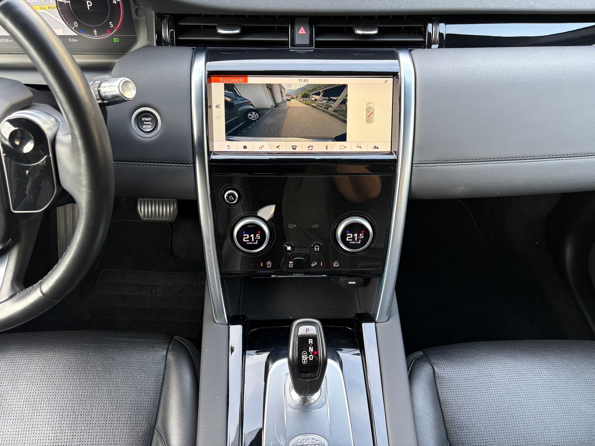 LAND ROVER Discovery Sport D180 2.0D TD4 MHEV HSE AWD AT9-image-13