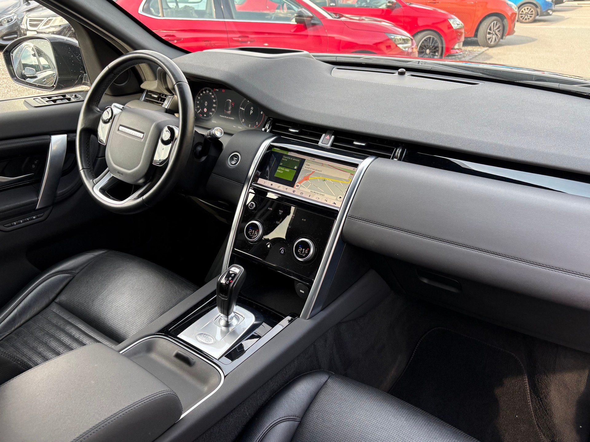 LAND ROVER Discovery Sport D180 2.0D TD4 MHEV HSE AWD AT9-image-9