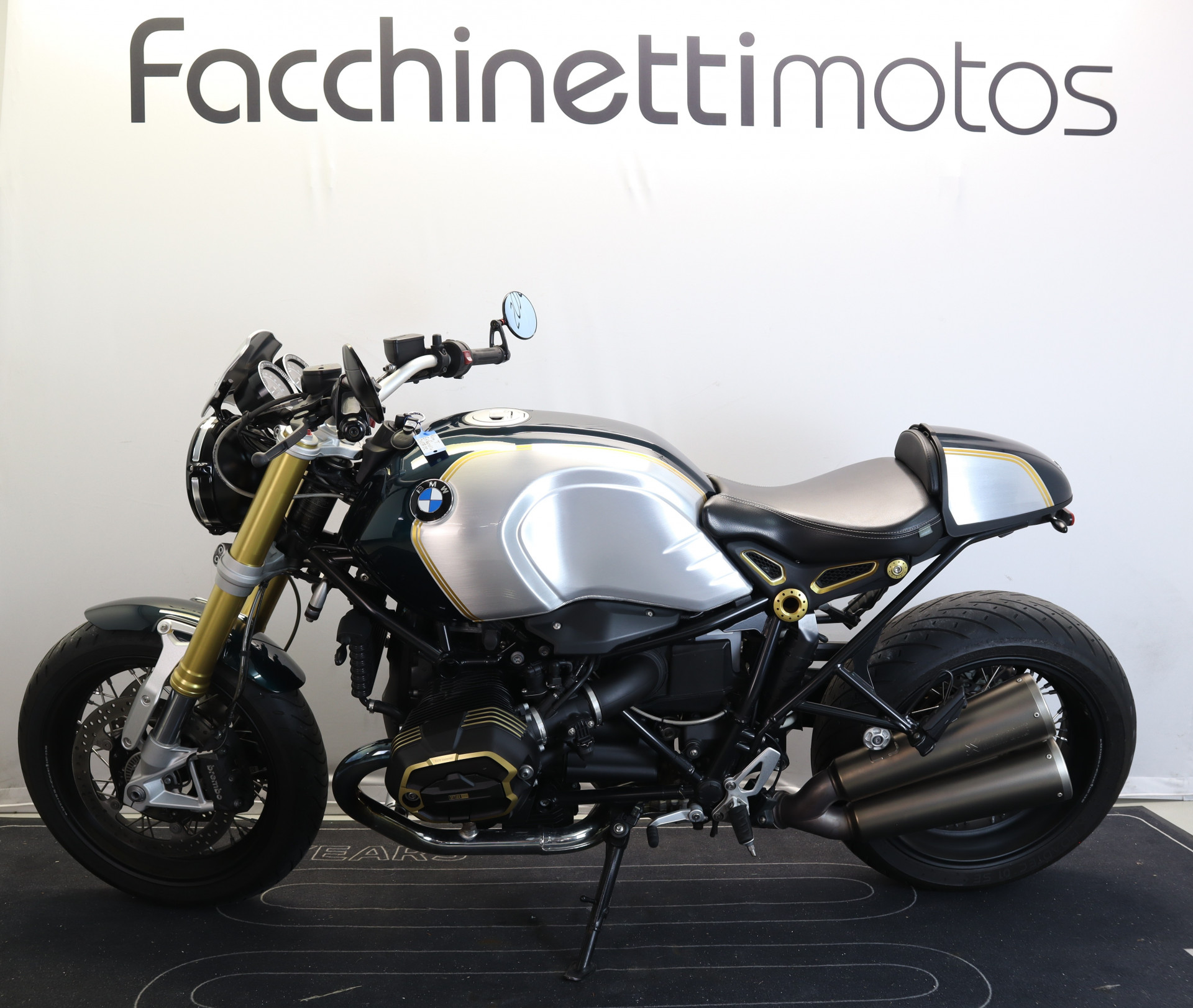 BMW R nineT-showroom-element-1