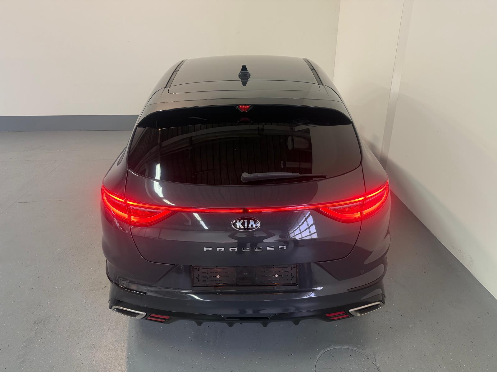 KIA ProCeed 1.6 T-GDi GT DCT-image-11