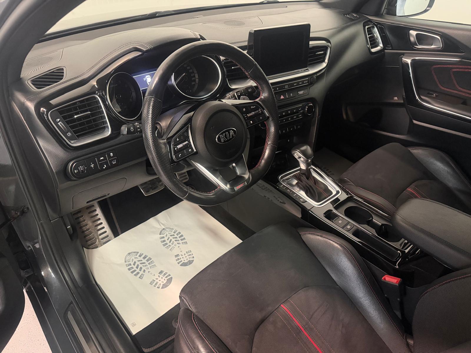 KIA ProCeed 1.6 T-GDi GT DCT-image-14