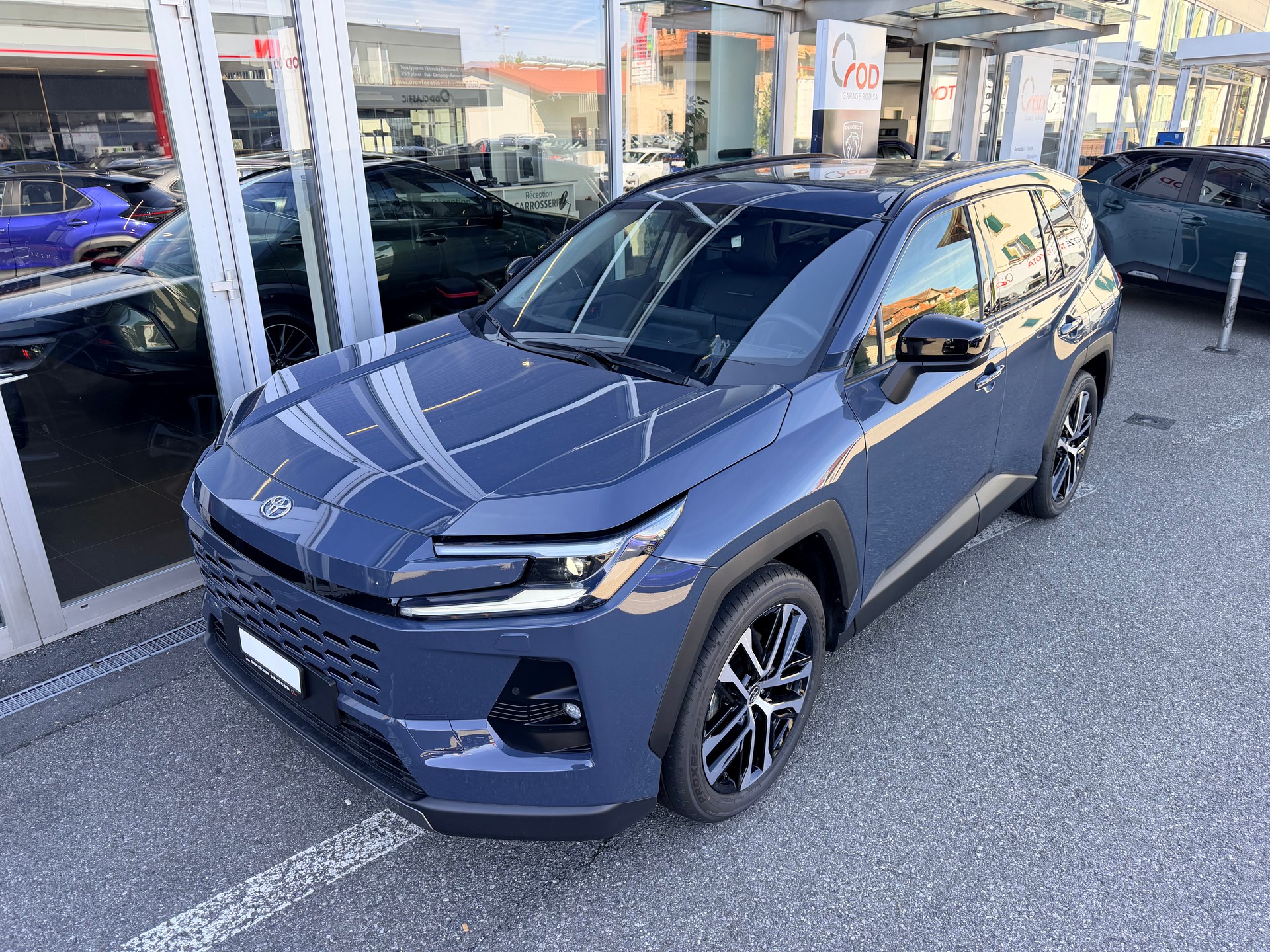 TOYOTA RAV-4 2.5 HSD Premium e-CVT AWD-image-0