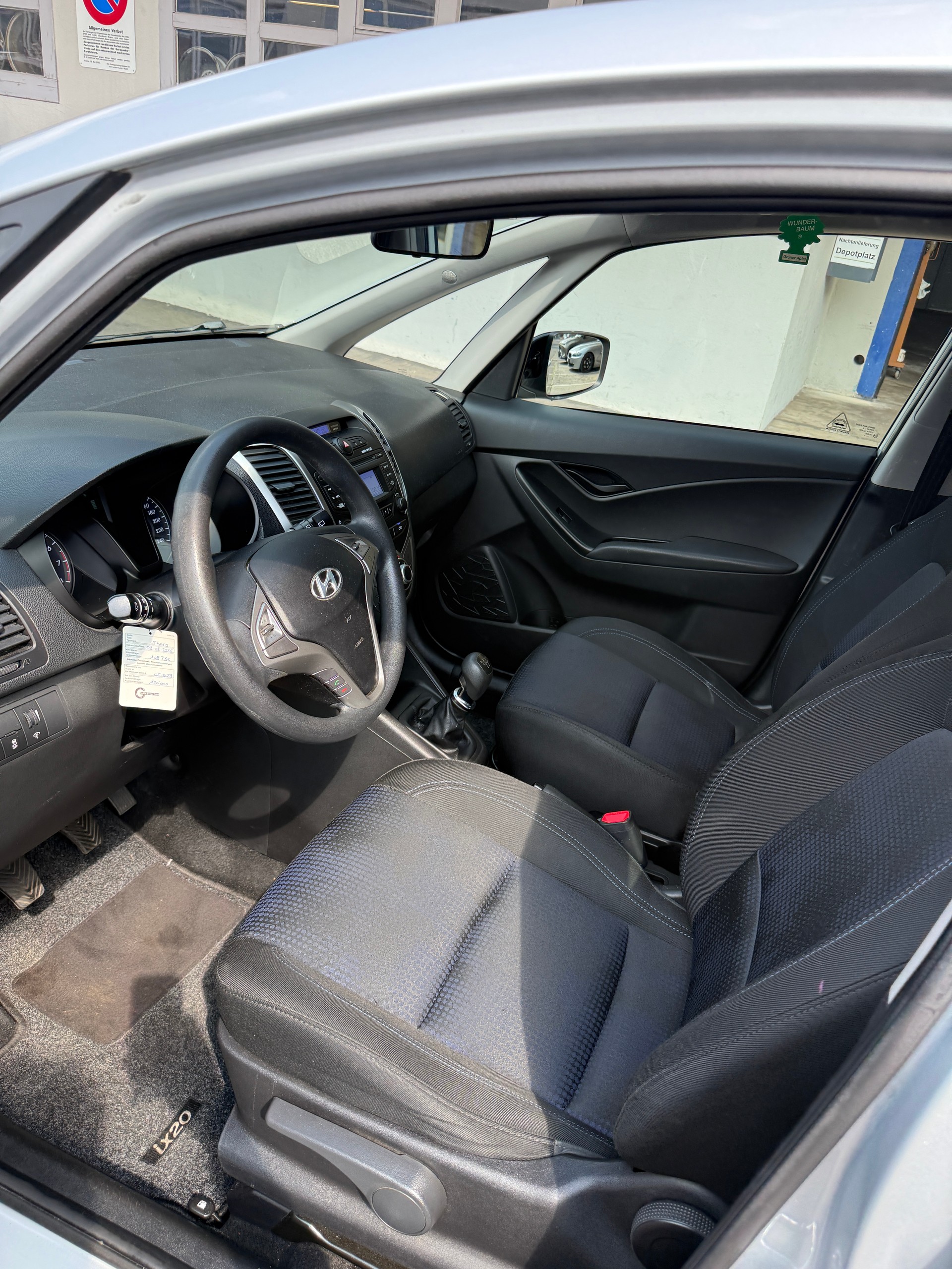 HYUNDAI iX20 1.6 Style-image-5