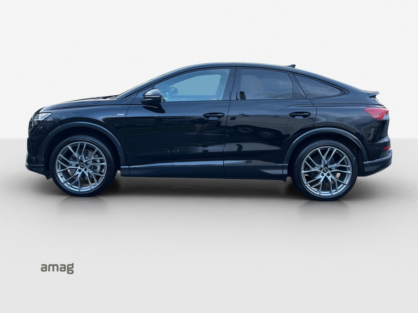AUDI Q4 Sportback e-tron 55 quattro-image-1