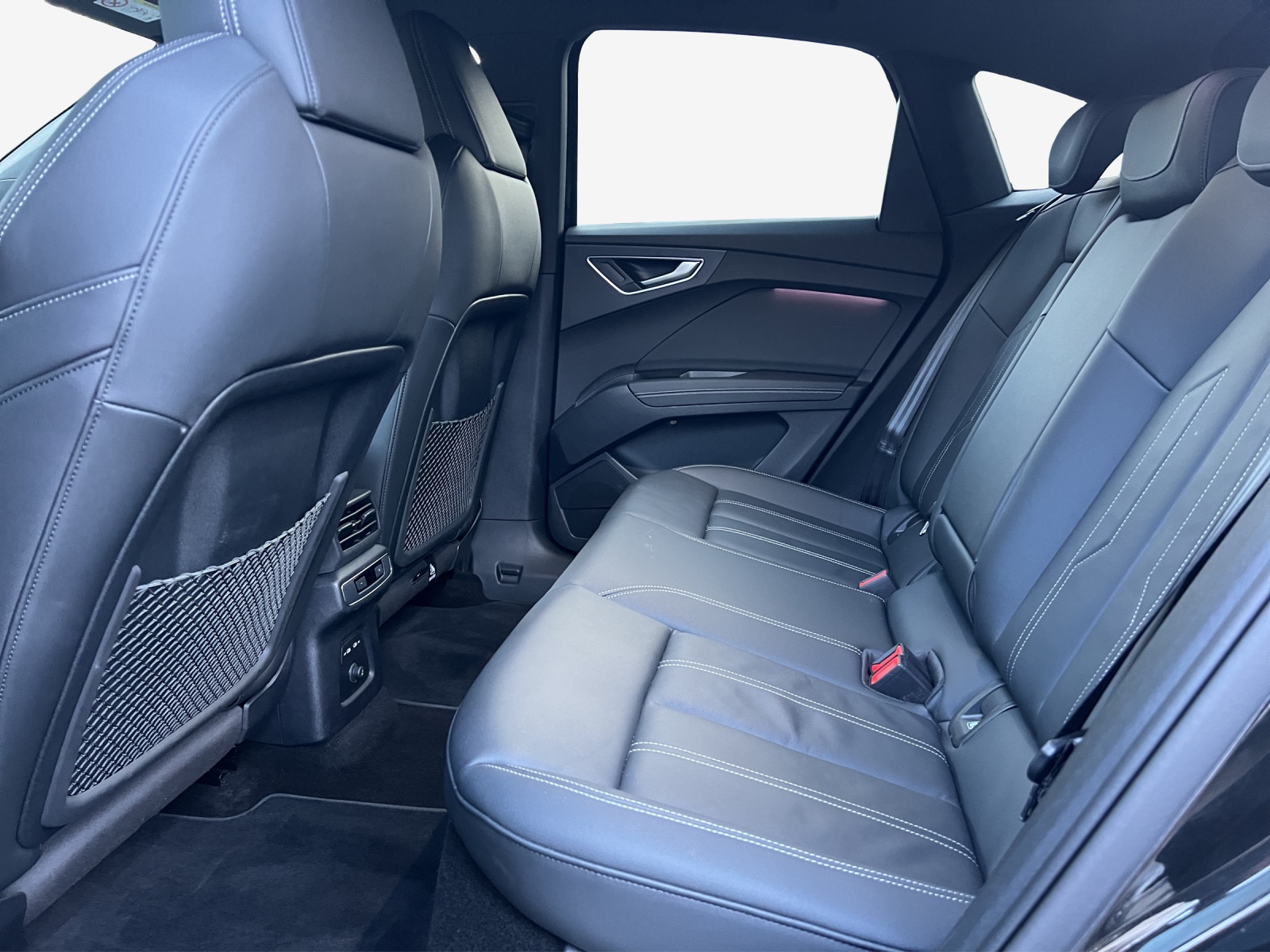 AUDI Q4 Sportback e-tron 55 quattro-image-11