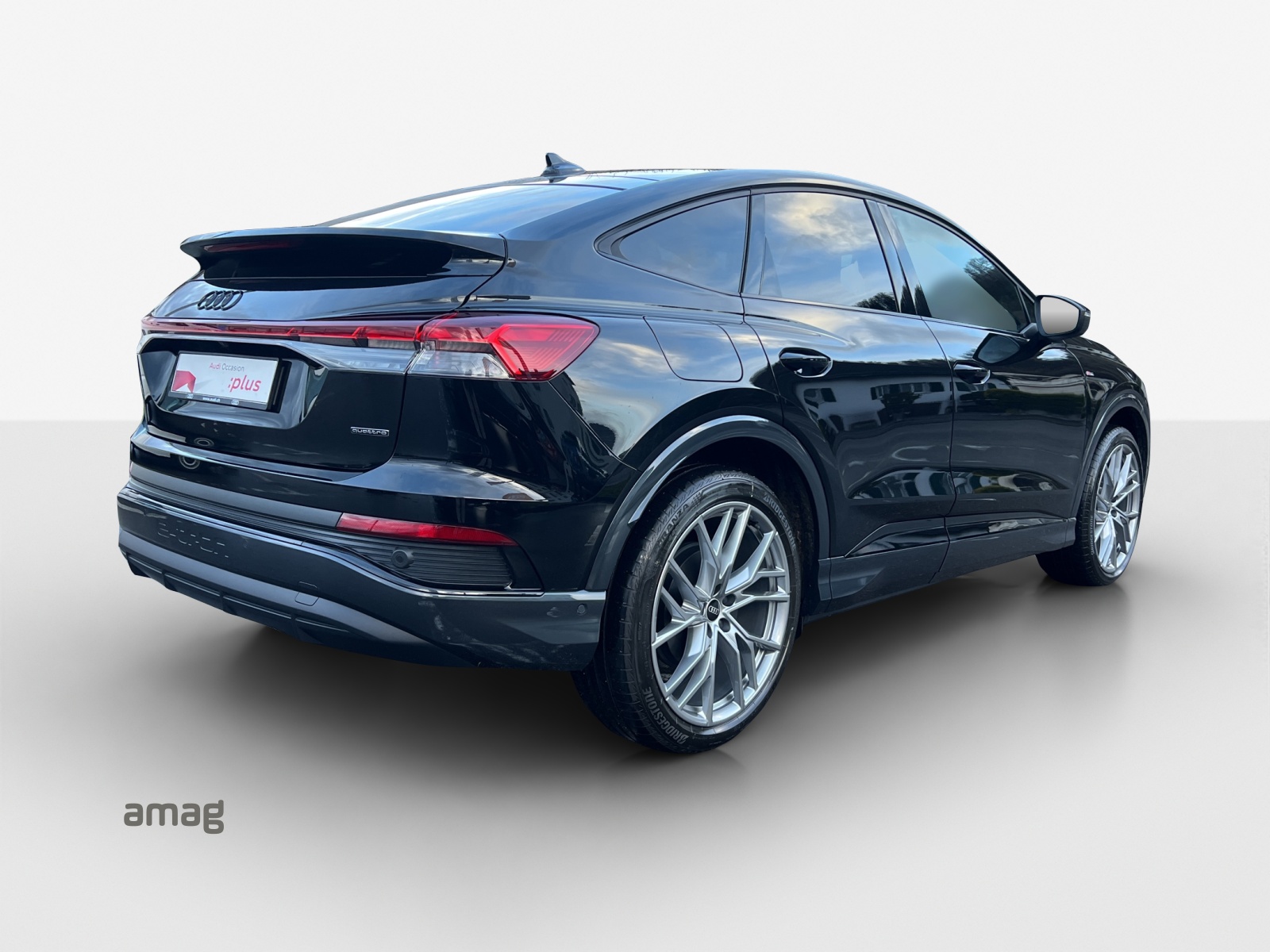 AUDI Q4 Sportback e-tron 55 quattro-image-4