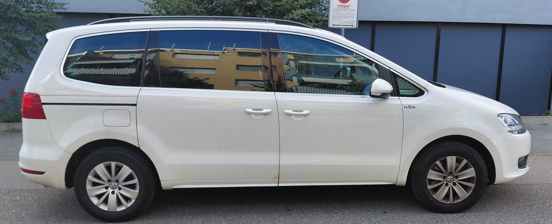 VW Sharan 2.0 TDI BMT Highline 4Motion ab MFK-image-2