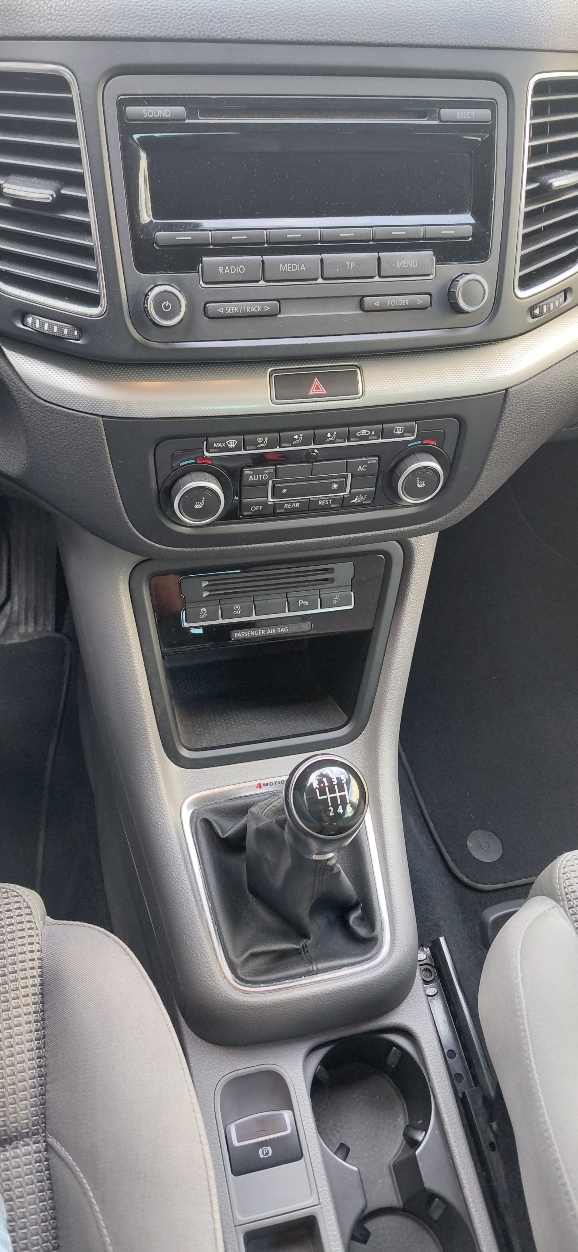 VW Sharan 2.0 TDI BMT Highline 4Motion ab MFK-image-8