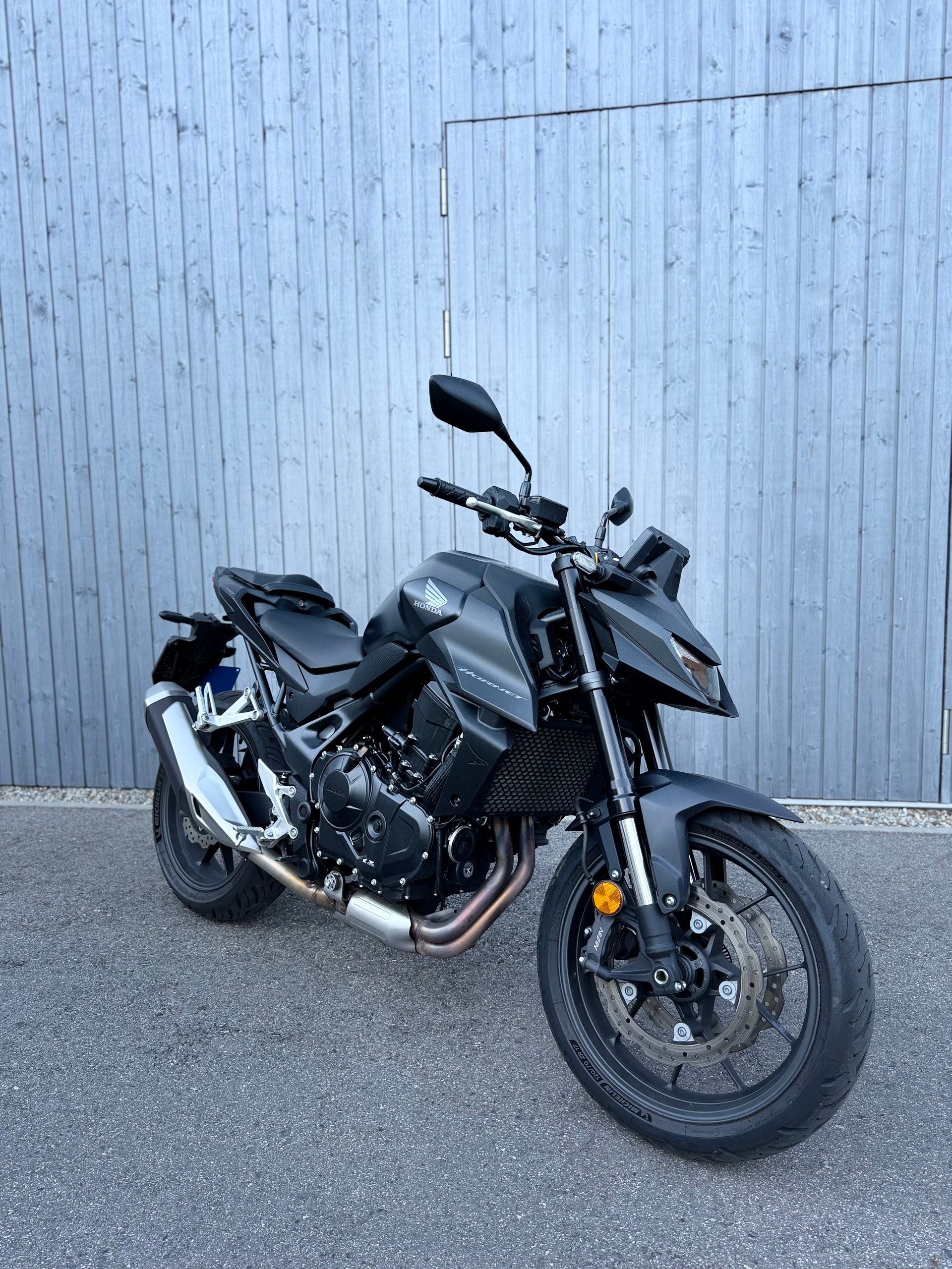 HONDA CB 750 Hornet-showroom-element-1