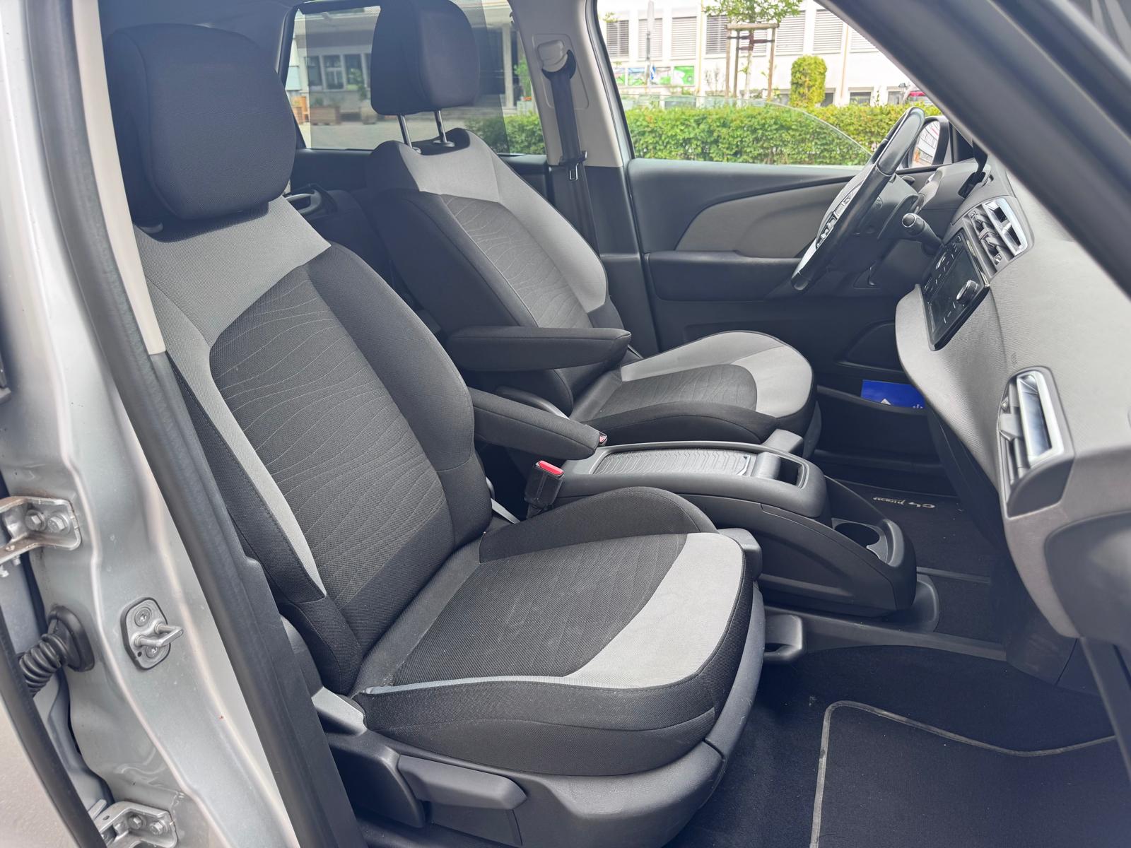 CITROEN C4 Picasso 2.0 BlueHDi Feel Edition EAT6-image-9