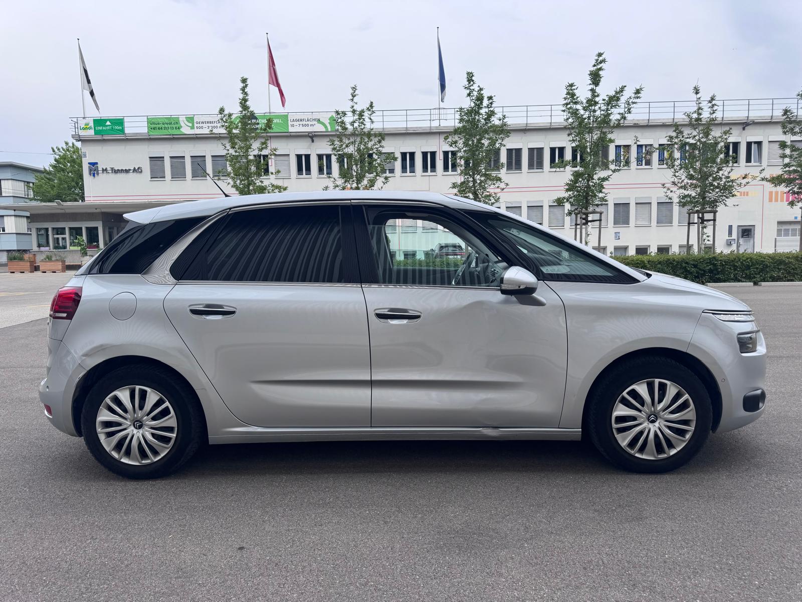CITROEN C4 Picasso 2.0 BlueHDi Feel Edition EAT6-image-2