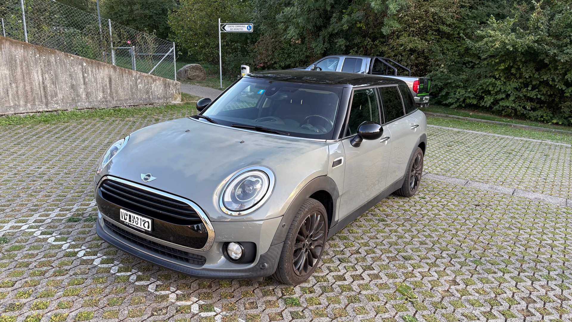 MINI 1.5i Clubman Cooper-image-0