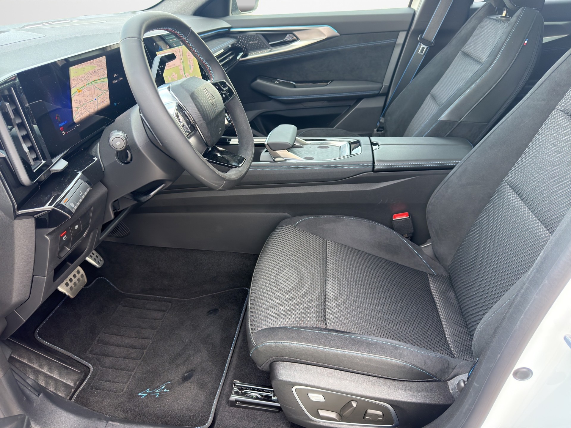 RENAULT Espace 1.2 E-Tech 200 Esprit Alpine 7-Sitze-image-7