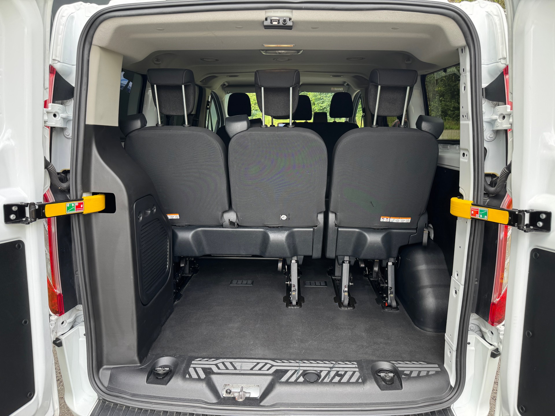 FORD Transit Custom 320 L1H1 Trend A **9Plätzer**Automat**Frisch Ab MFK**Garantie 12 Monate**-image-14