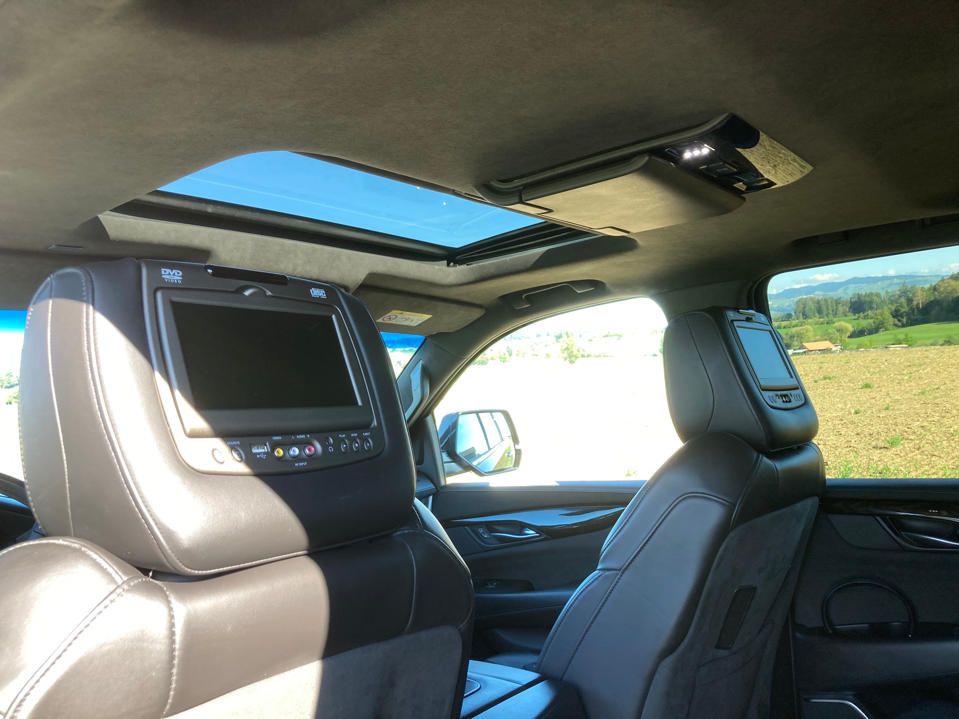 CADILLAC Escalade 6.2 ESV Platinum Automatic-image-8
