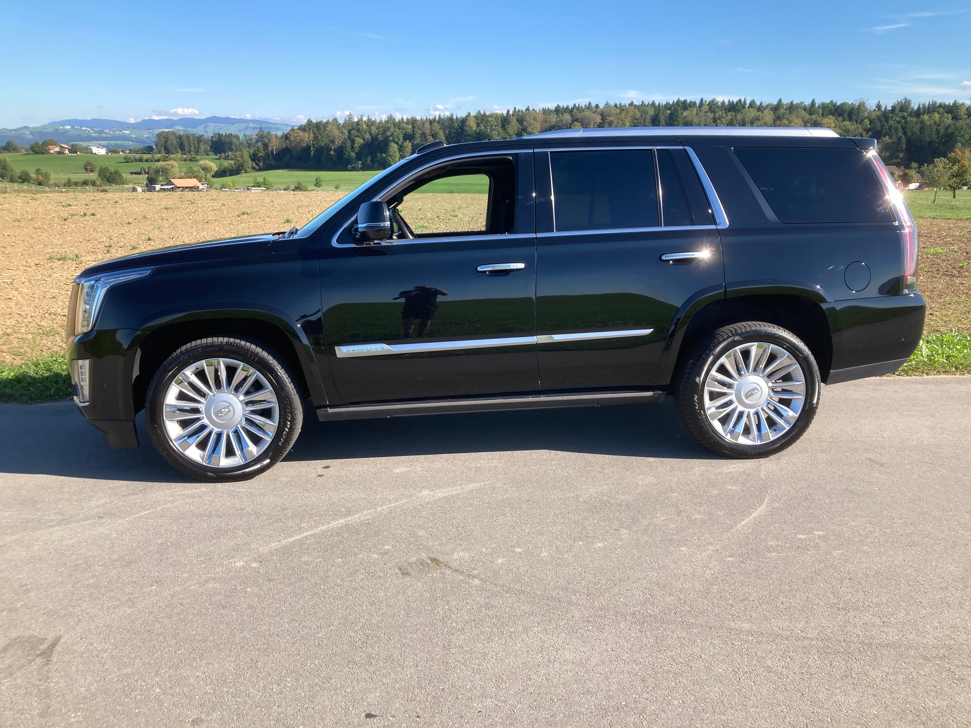 CADILLAC Escalade 6.2 ESV Platinum Automatic-image-4