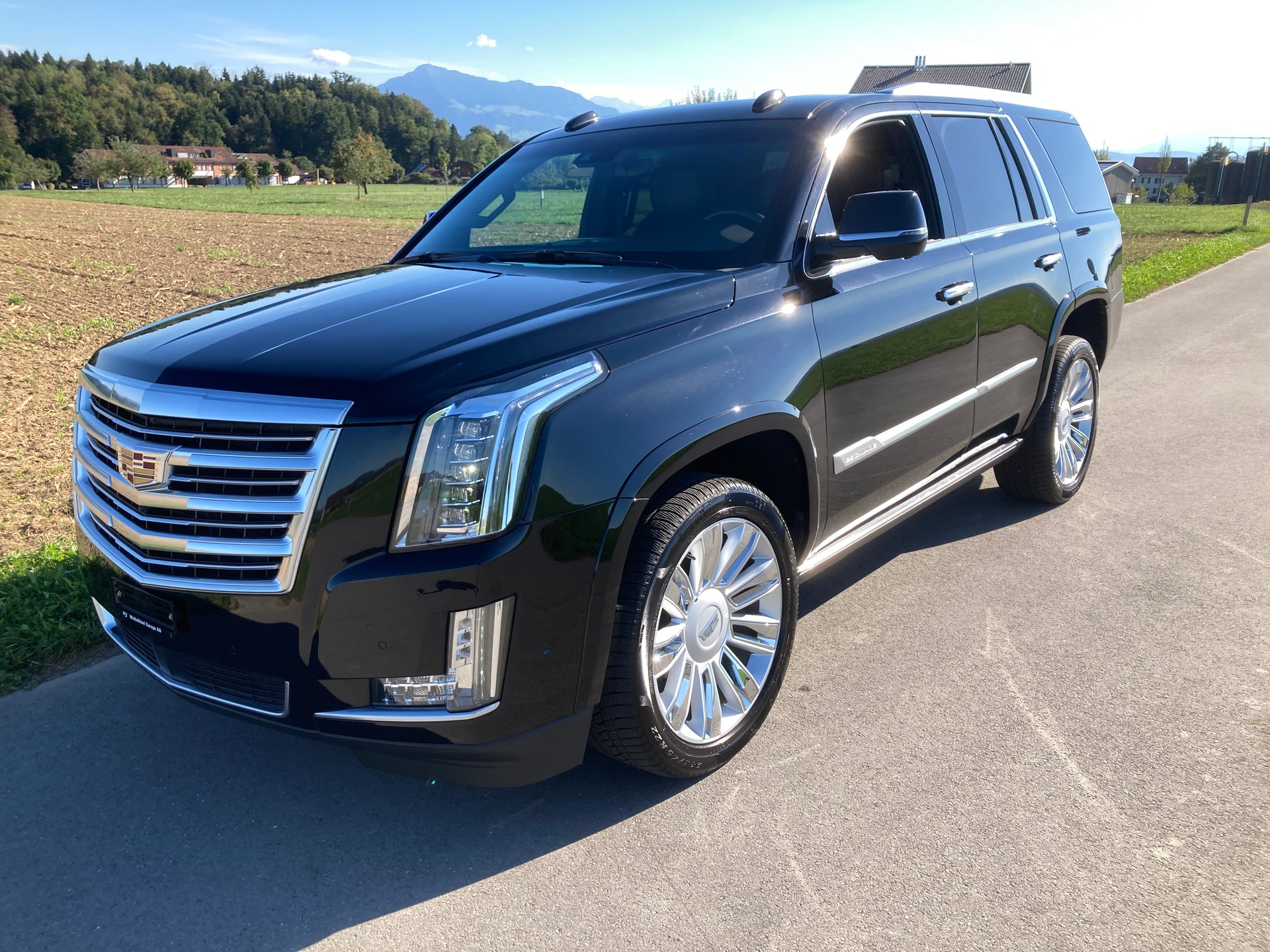 CADILLAC Escalade 6.2 ESV Platinum Automatic-image-0