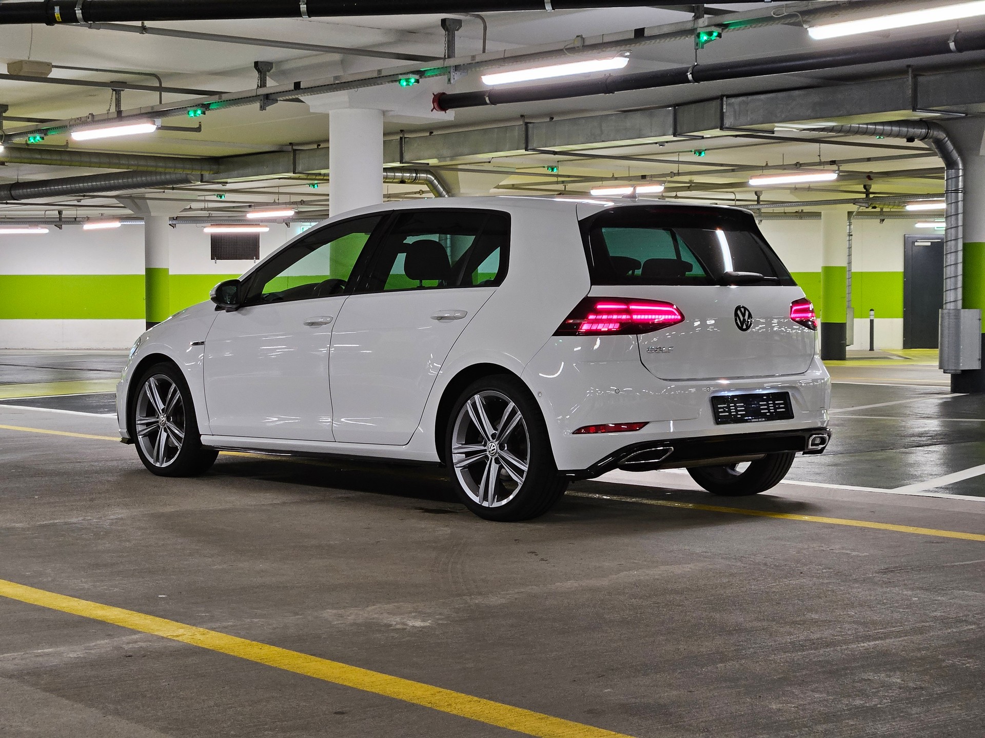 VW Golf 1.5 TSI EVO Highline DSG-image-2