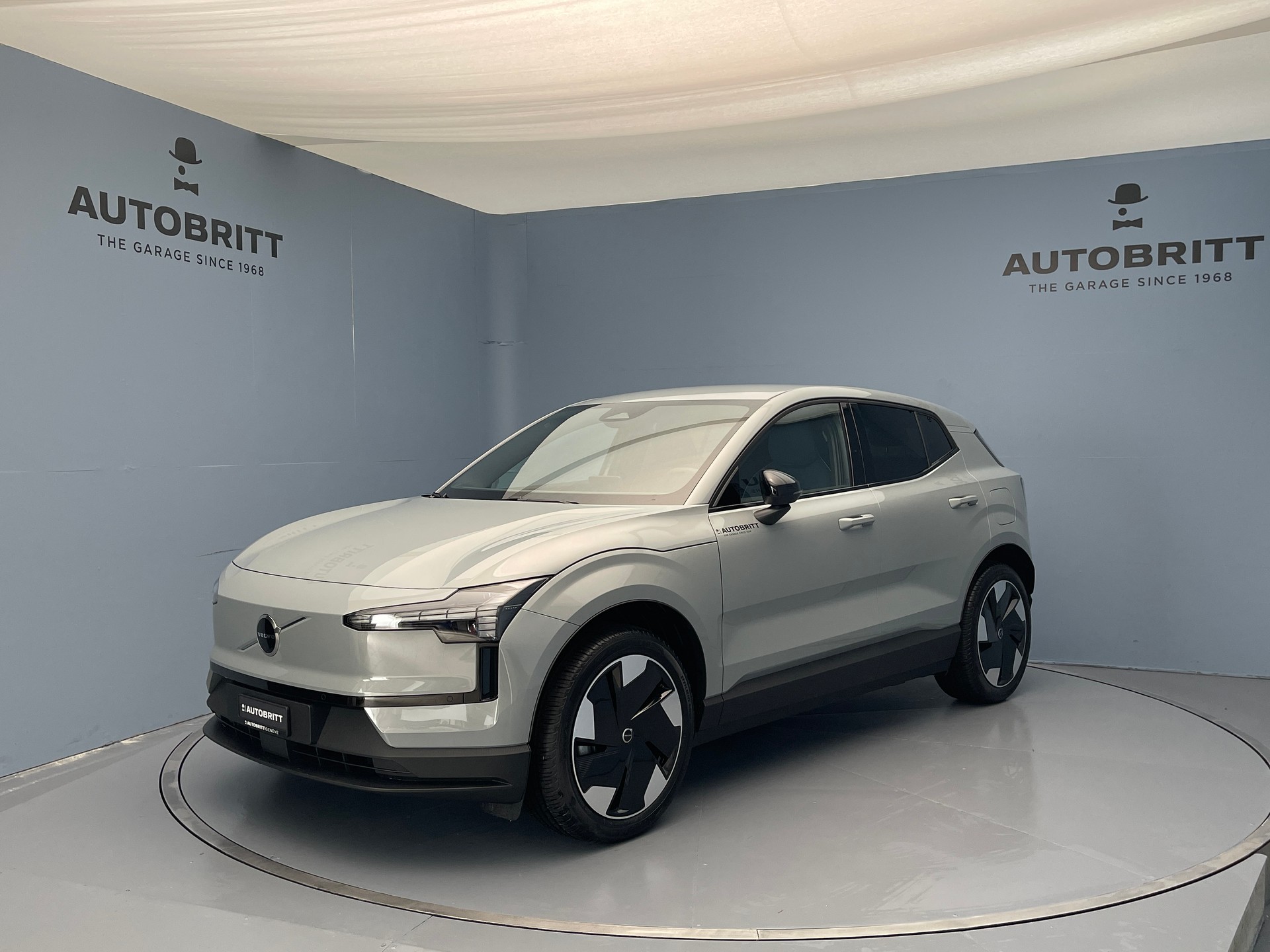 VOLVO EX30 E60 Plus-image-0