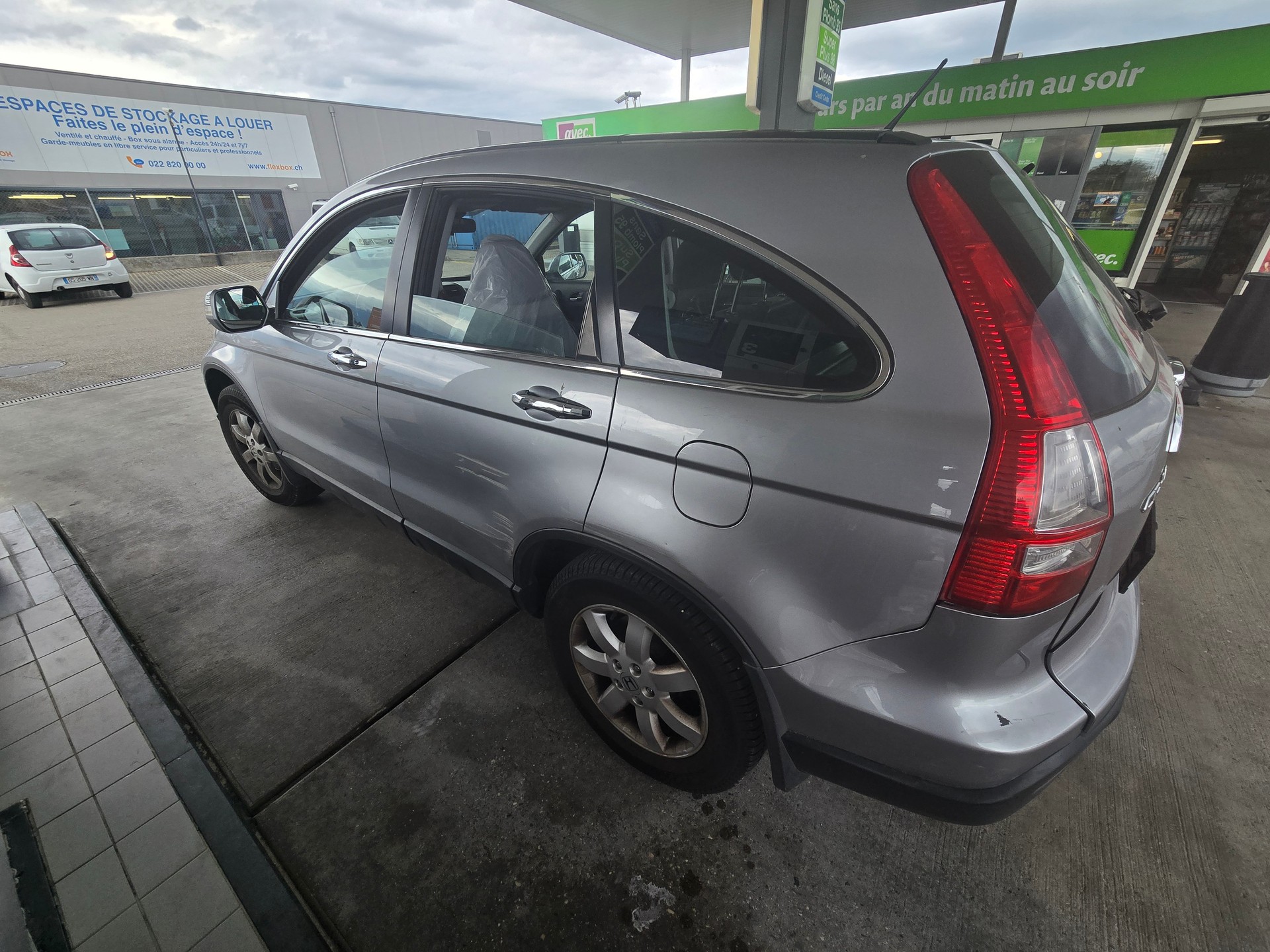 HONDA CR-V 2.2 i-CTDi 4WD Comfort-image-2