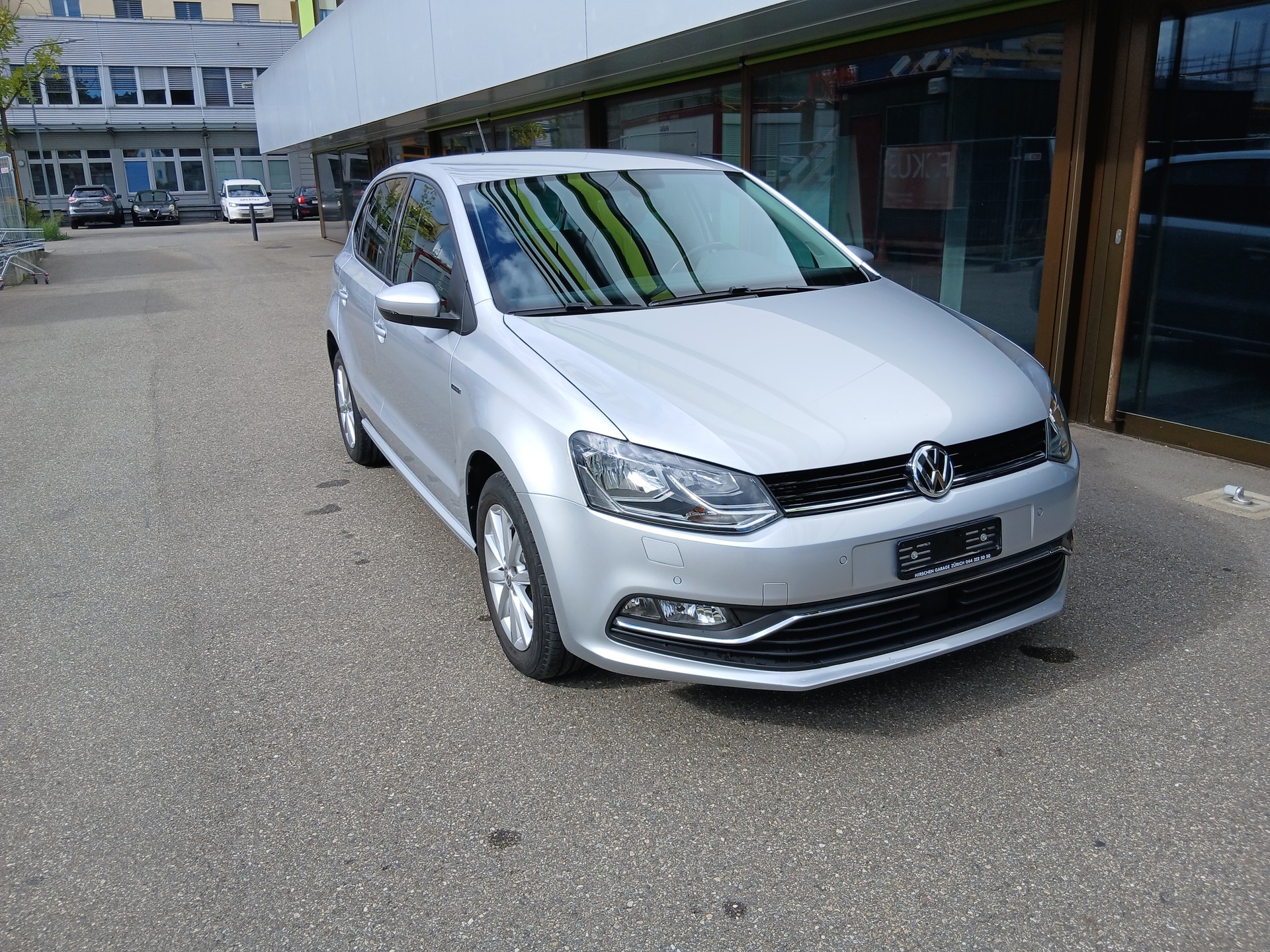 VW Polo 1.2 TSI BMT Lounge DSG-image-2