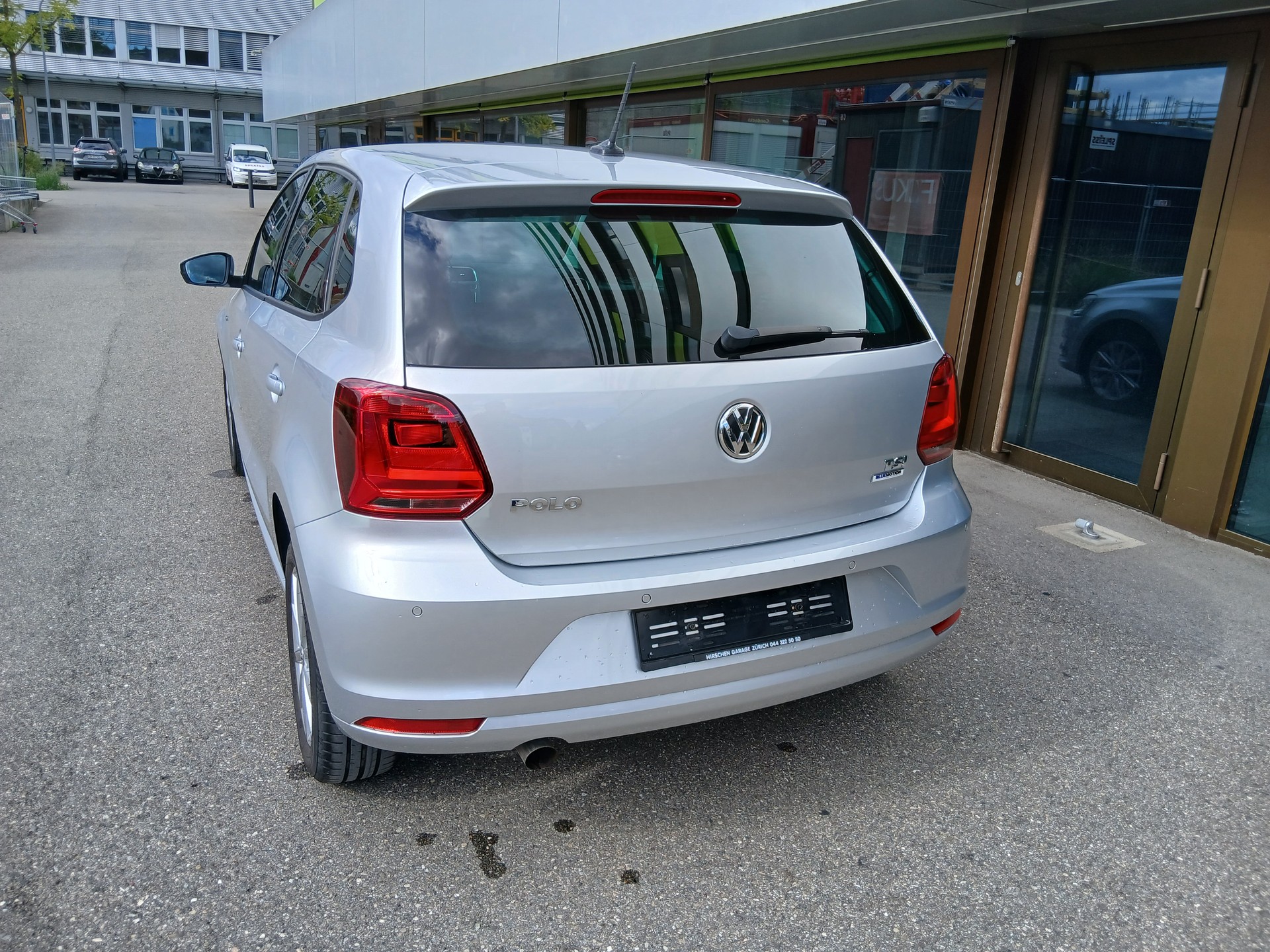 VW Polo 1.2 TSI BMT Lounge DSG-image-5
